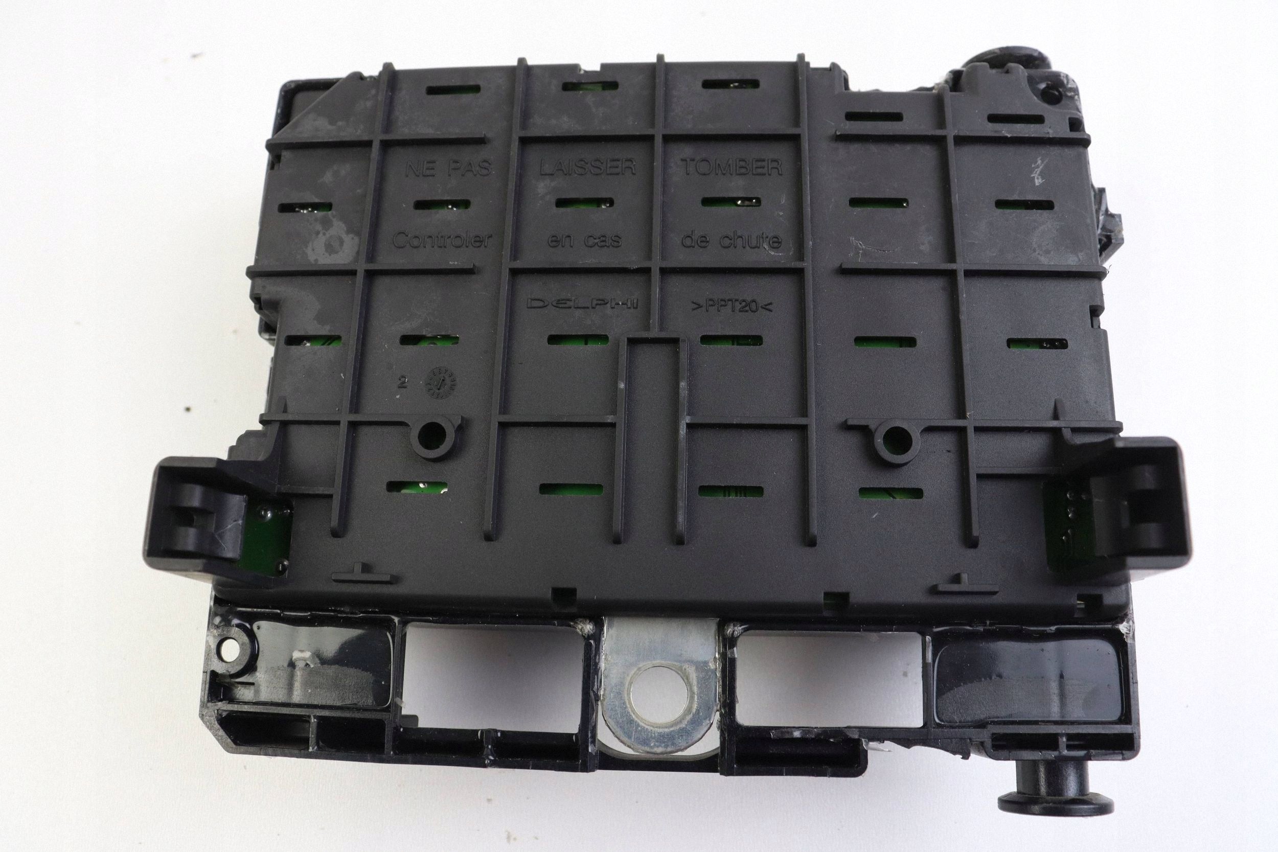 CITROEN PEUGEOT module compartment control unit BSM 9650663980