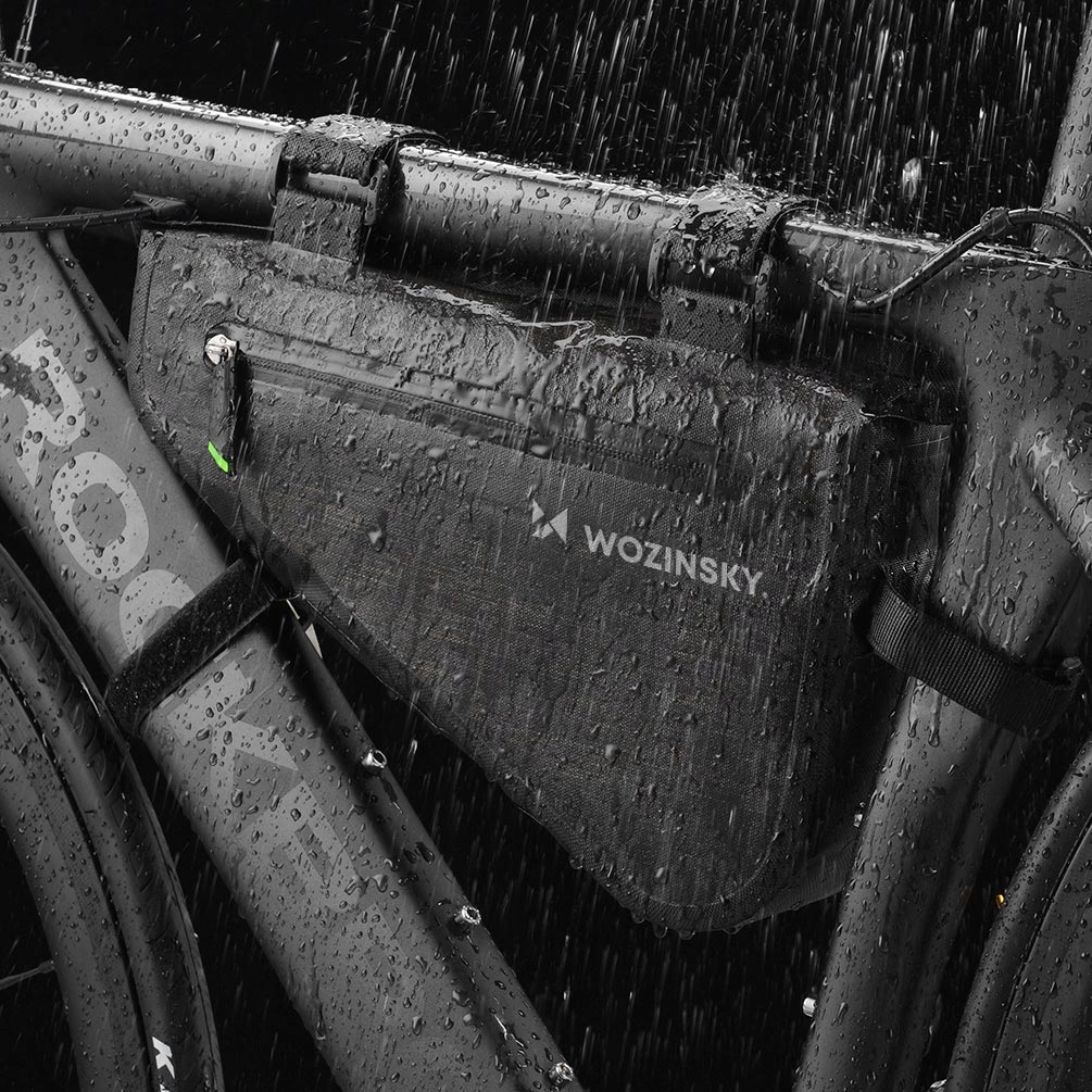 SAKWA ROWEROWA POD RAMĘ TRÓJKĄTNA POJEMNA TORBA NA ROWER 5L Materiał dominujący nylon