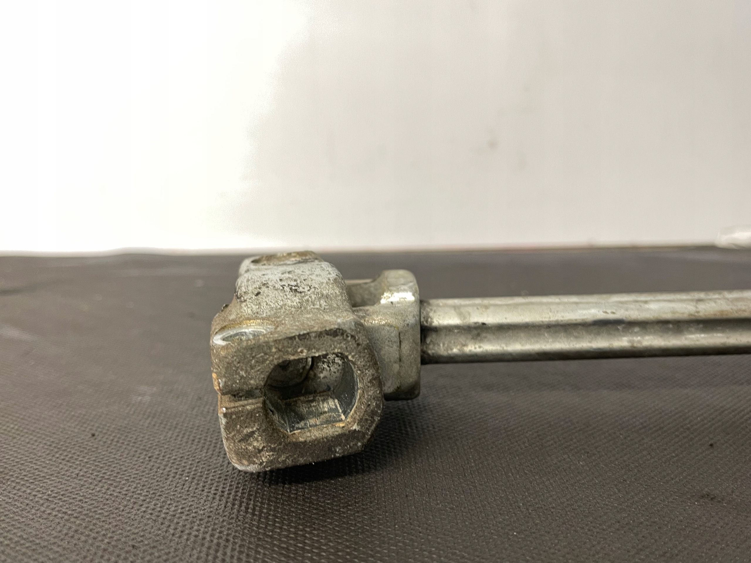 AUDI A6 C7 3.0 TDI Barre Direction Croix Colonne de direction 4G1419753B