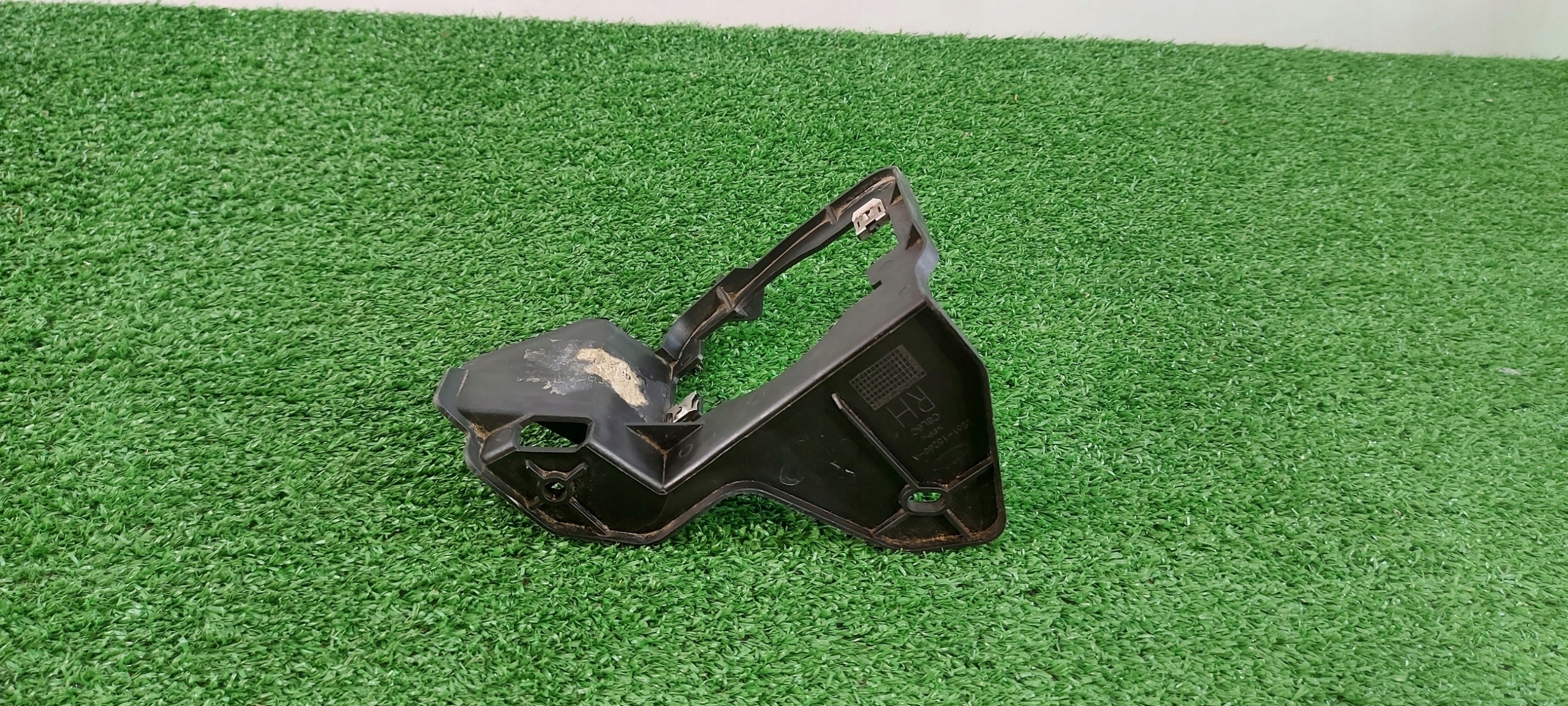 FORD FIESTA MK6 right bracket fog lights holder OE
