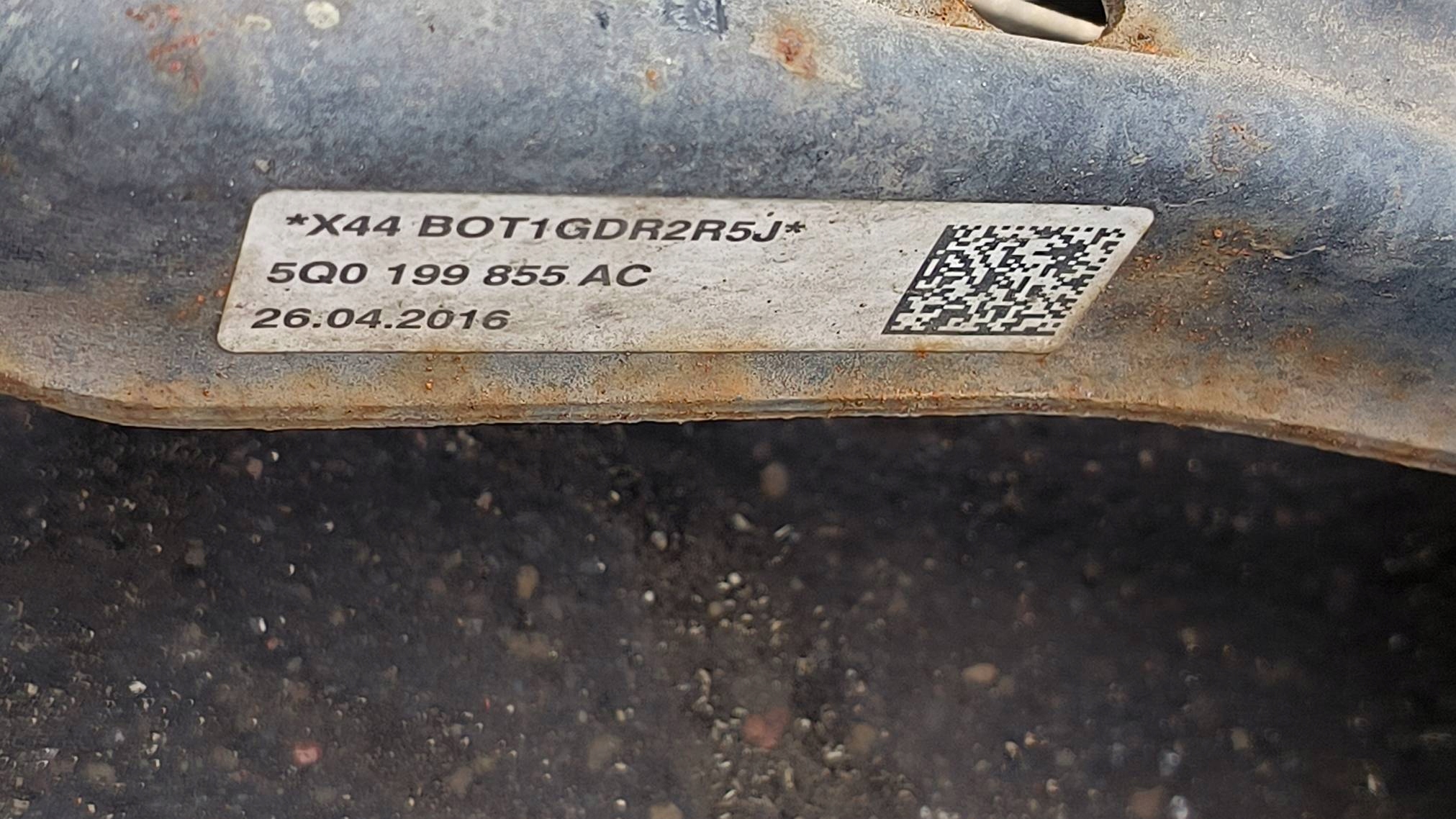 axle beam front SKODA OCTAVIA III