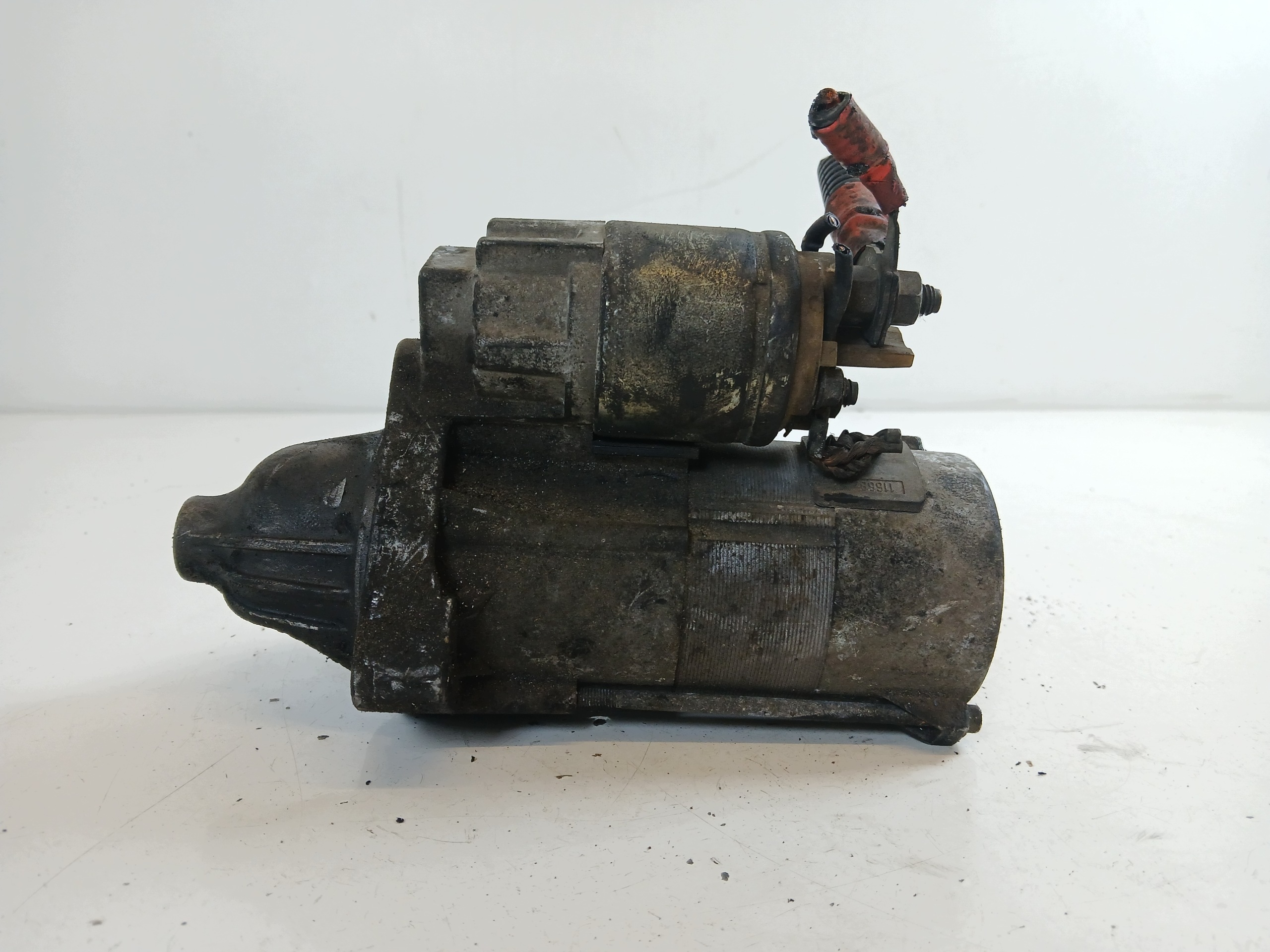 BMW E90 E91 E87 2.0 D startér 7787364