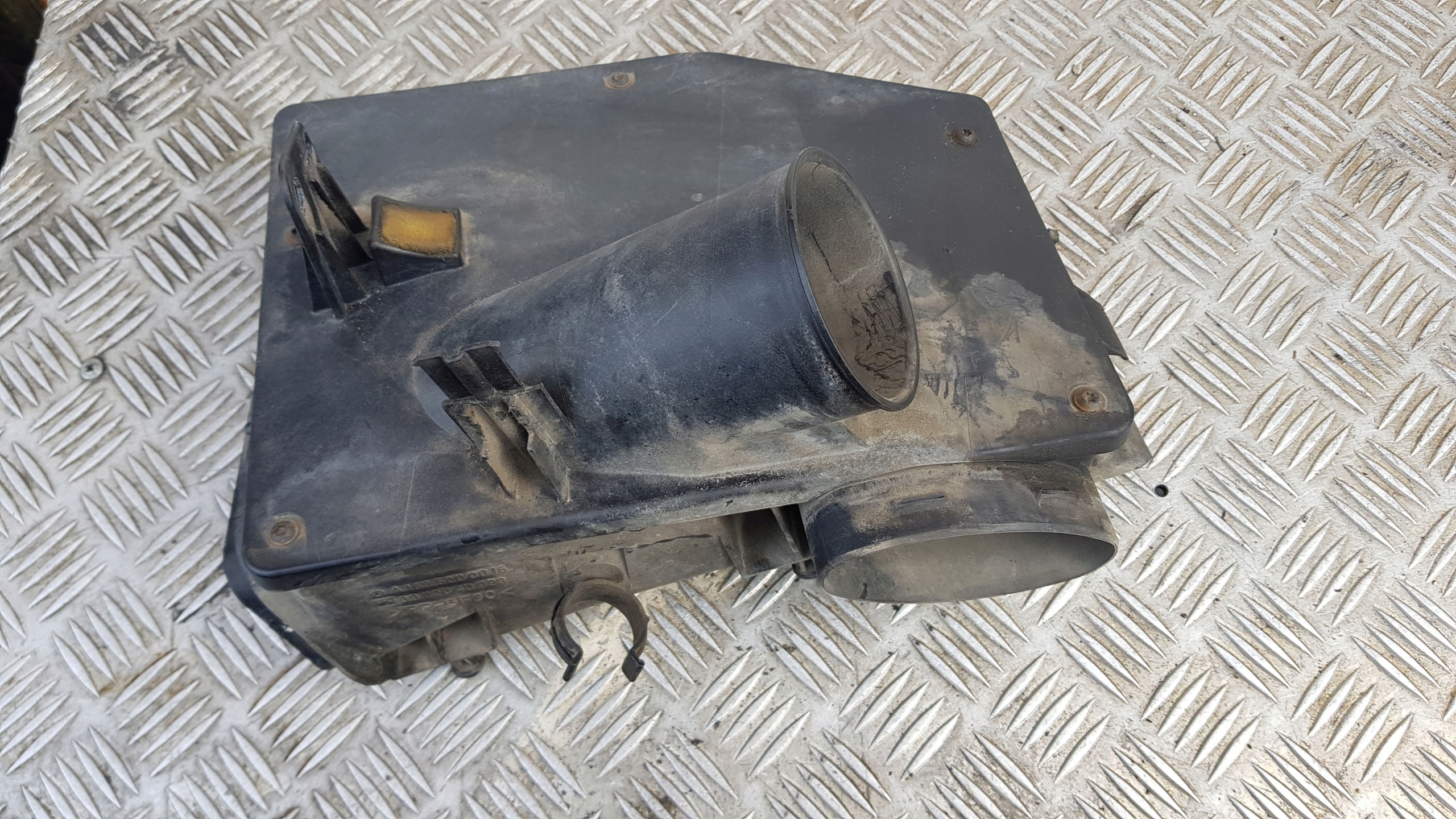 MERCEDES W163 2.7 CDI Gehäuse filter luft A1635000016