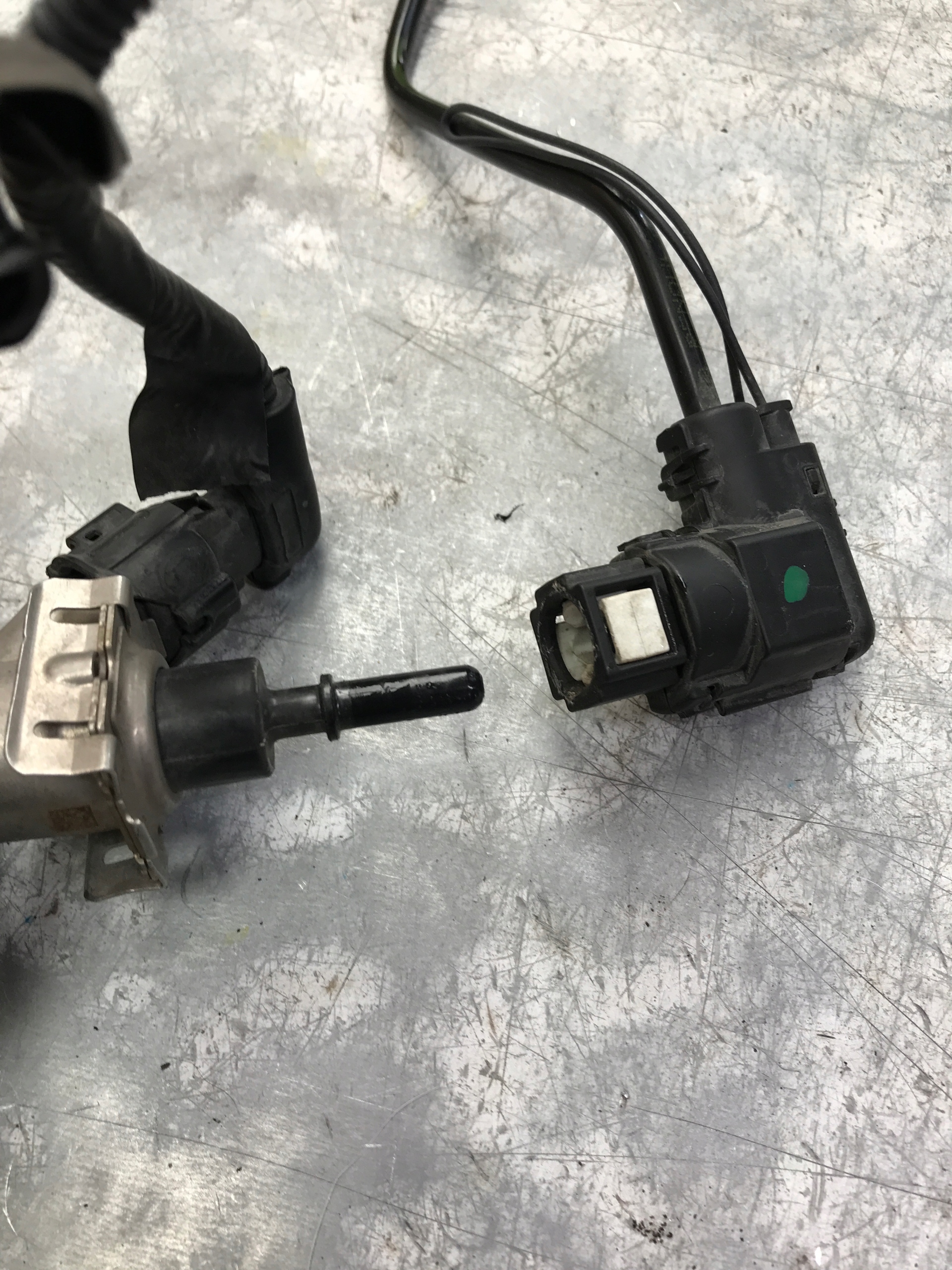 Einspritzdüse ADBLUE RENAULT MASTER III 208993839R
