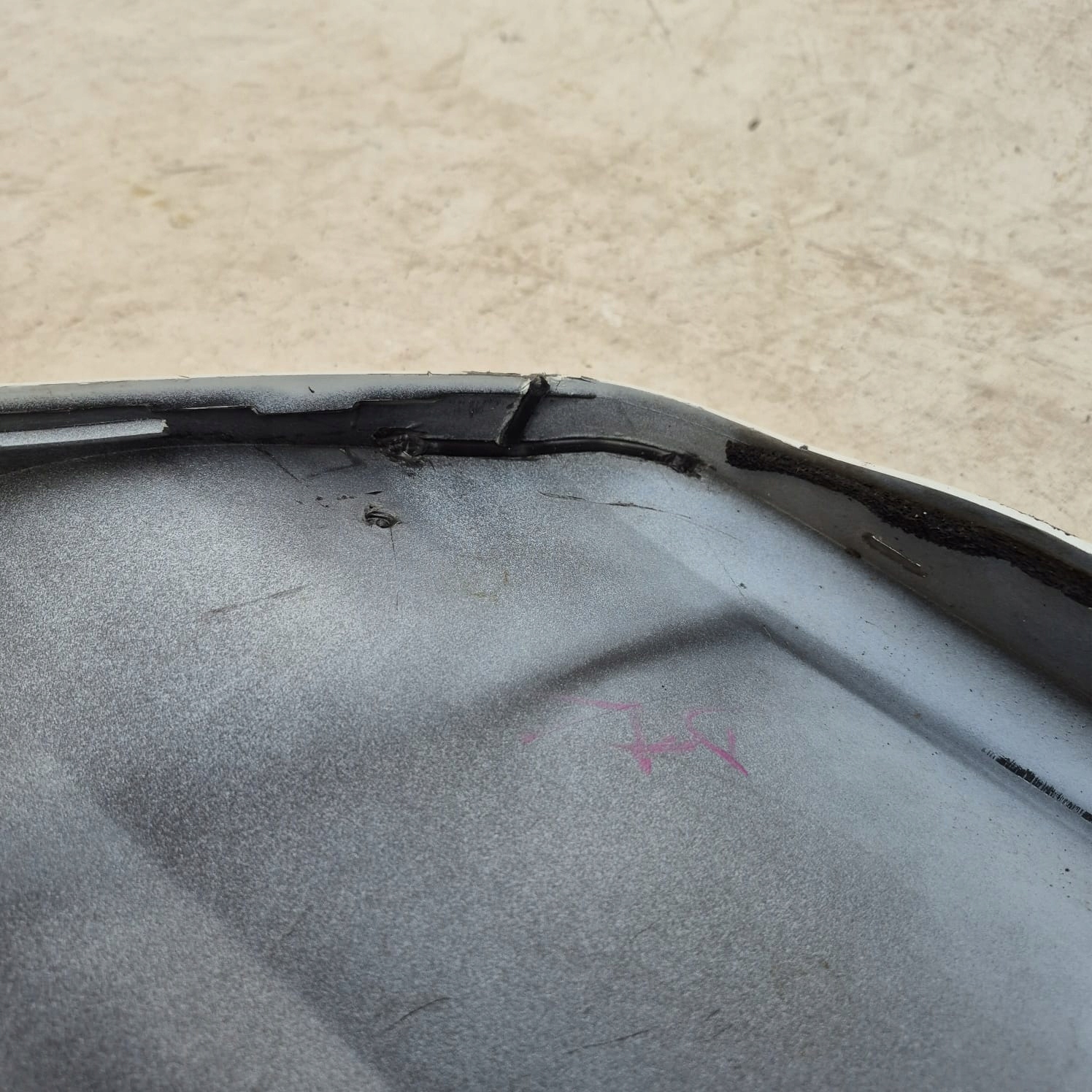 RENAULT CAPTUR II 2 19-> cap moulding cap bonnet rear part