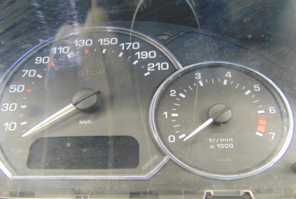 peugeot 1007 1.4b спидометр A2C52106797