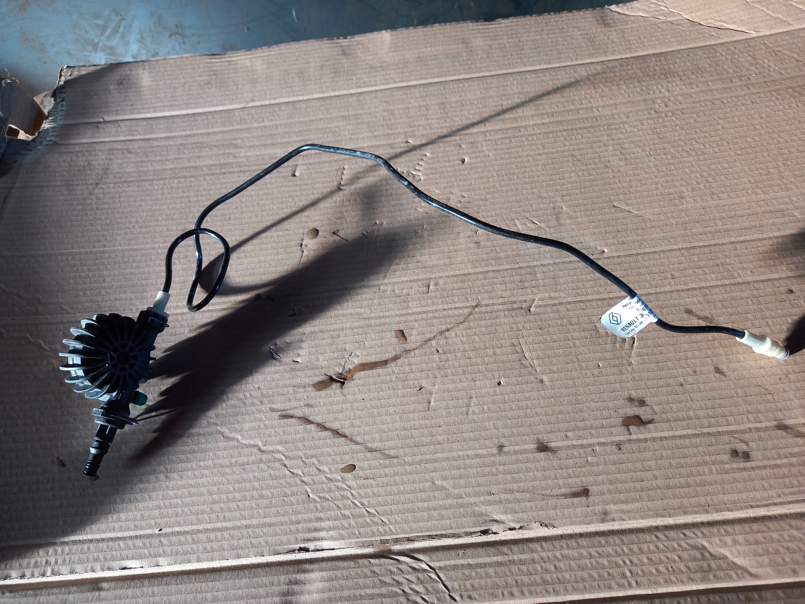 308512658R - Sandero step II lift кабель зчеплення