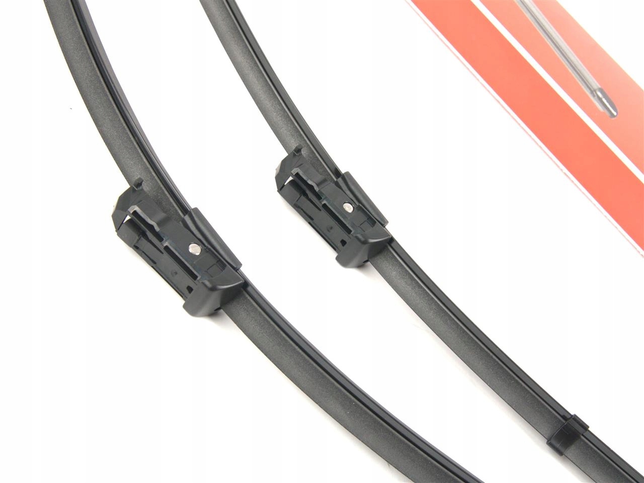 Pióra wycieraczek przód Focus Mk4 2018- Strona zabudowy przód