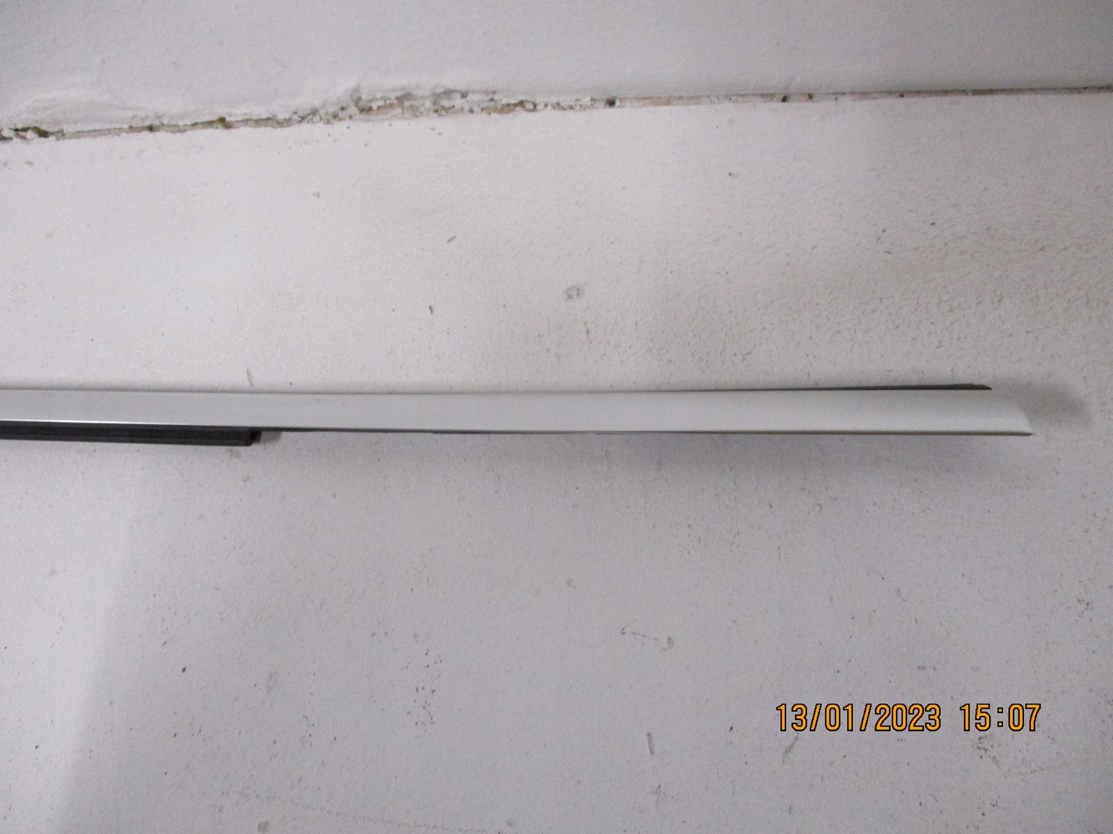 moulding dust MERCEDES CLA A118 A1187301700