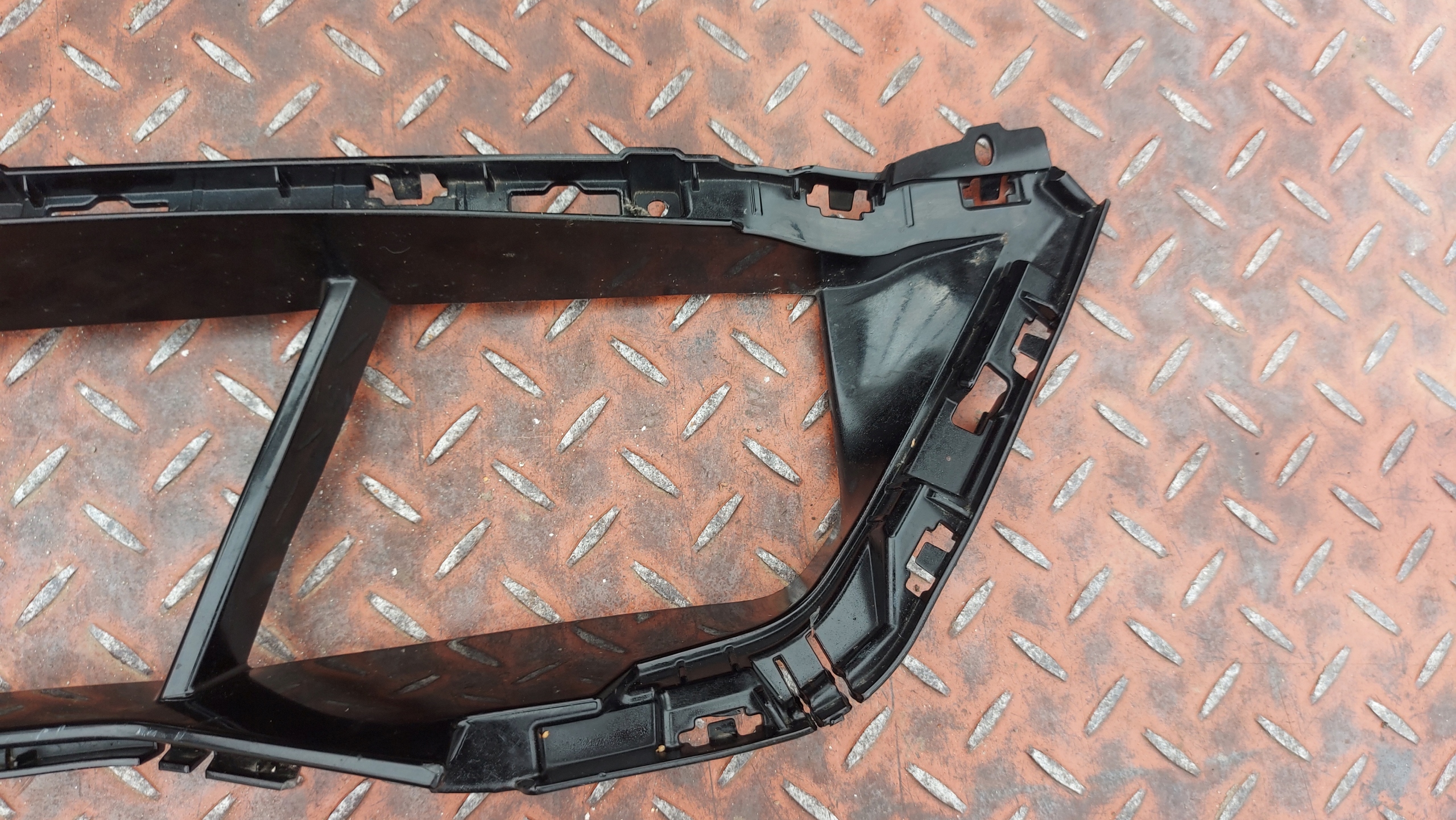 grid of a bumper central front front lower BMW 5 G60 G61 m-packet 22