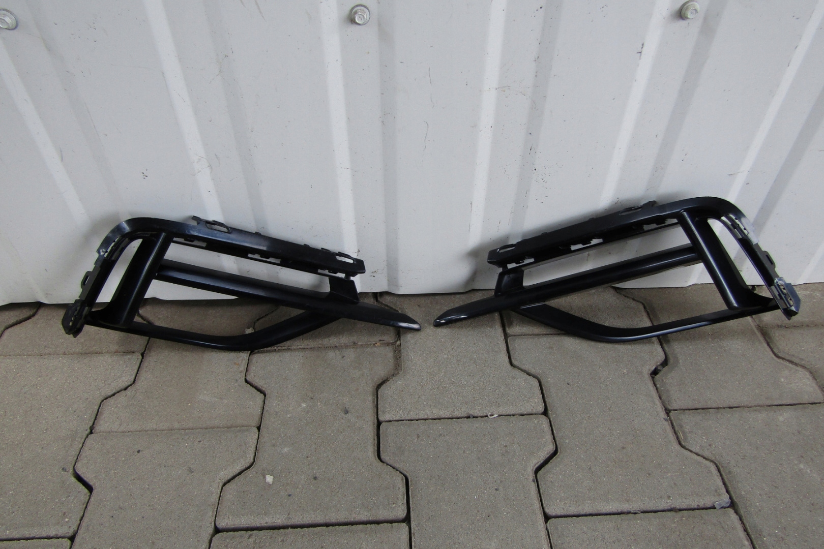 5G0853665R /5G0853666R - Решетка бампера в сборе VW GOLF VII LIFT 17-R-LINE