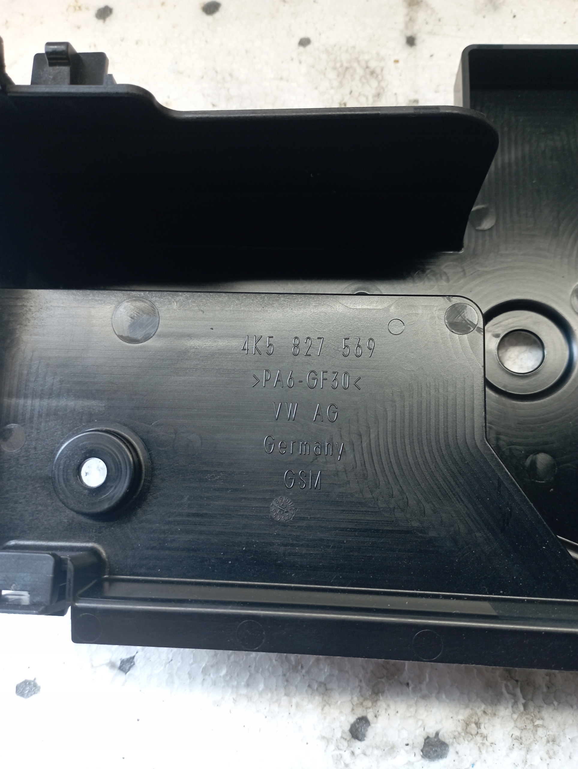 Blende Abdeckung Tueroeffner heckklappe heck AUDI A6 C8 4K5827569