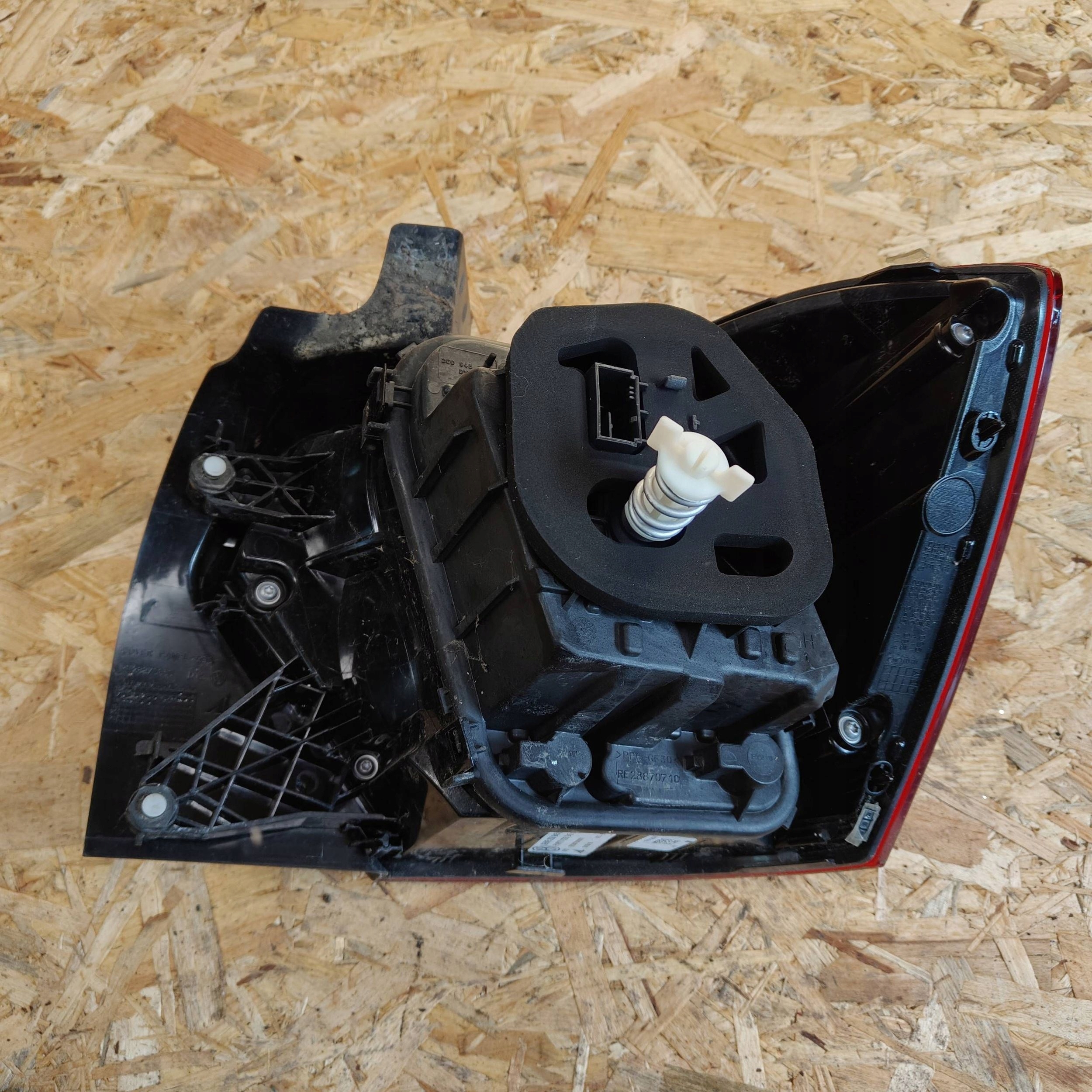light rear rear part side left Volkswagen Polo VI 2G0945095B