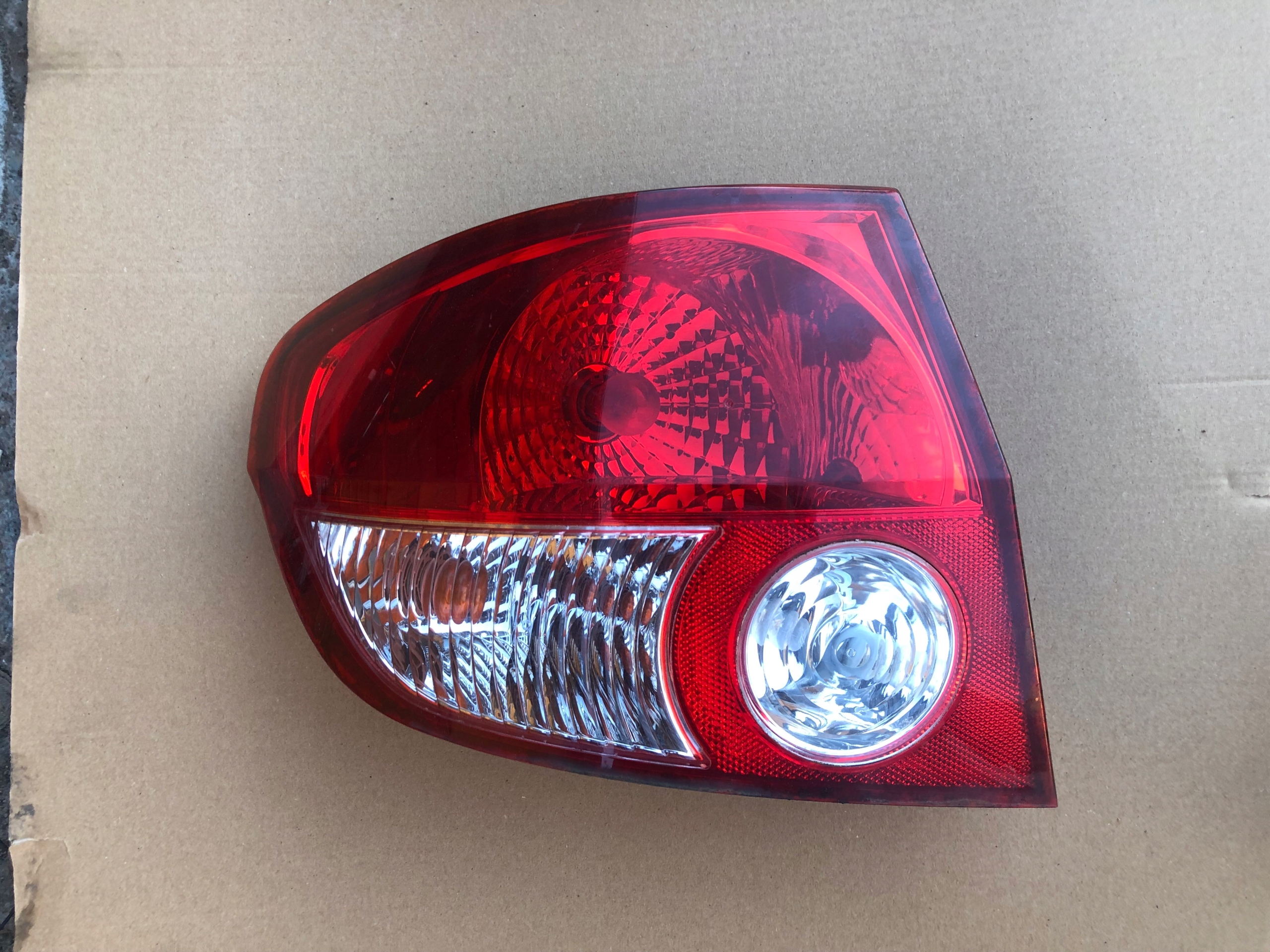 фонарь левый Hyundai GETZ 2002-2005 5 Двери