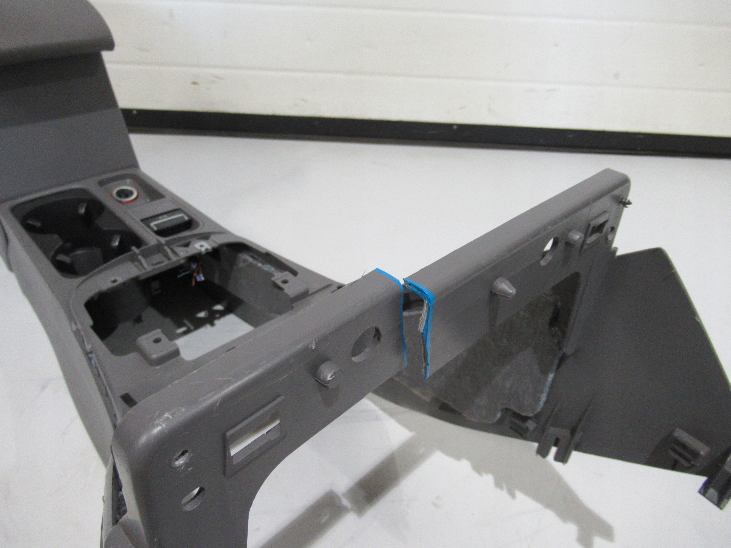 VW Sharan II 7N armrest tunel central leather