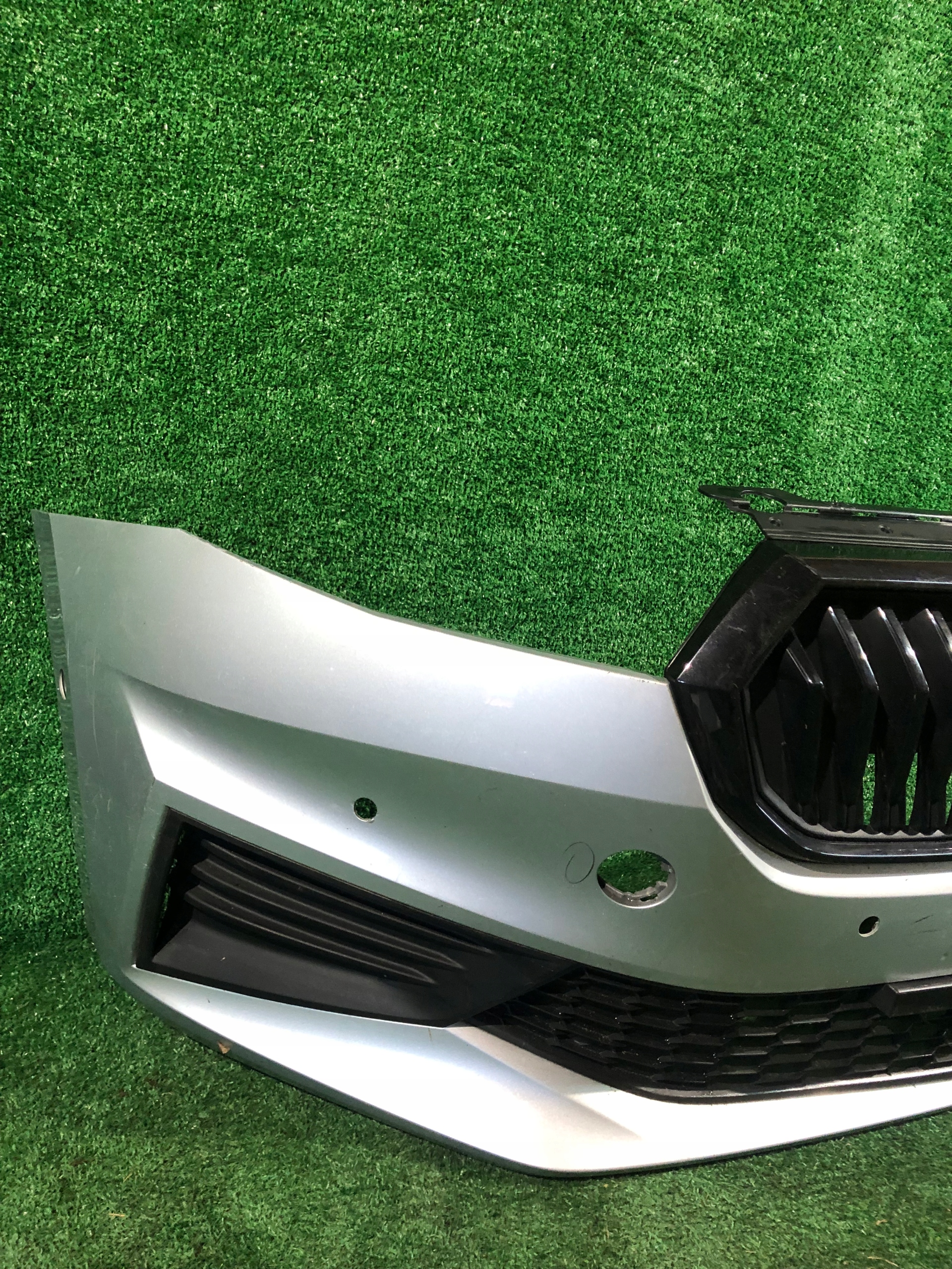 front bumper front SKODA FABIA IV PDC