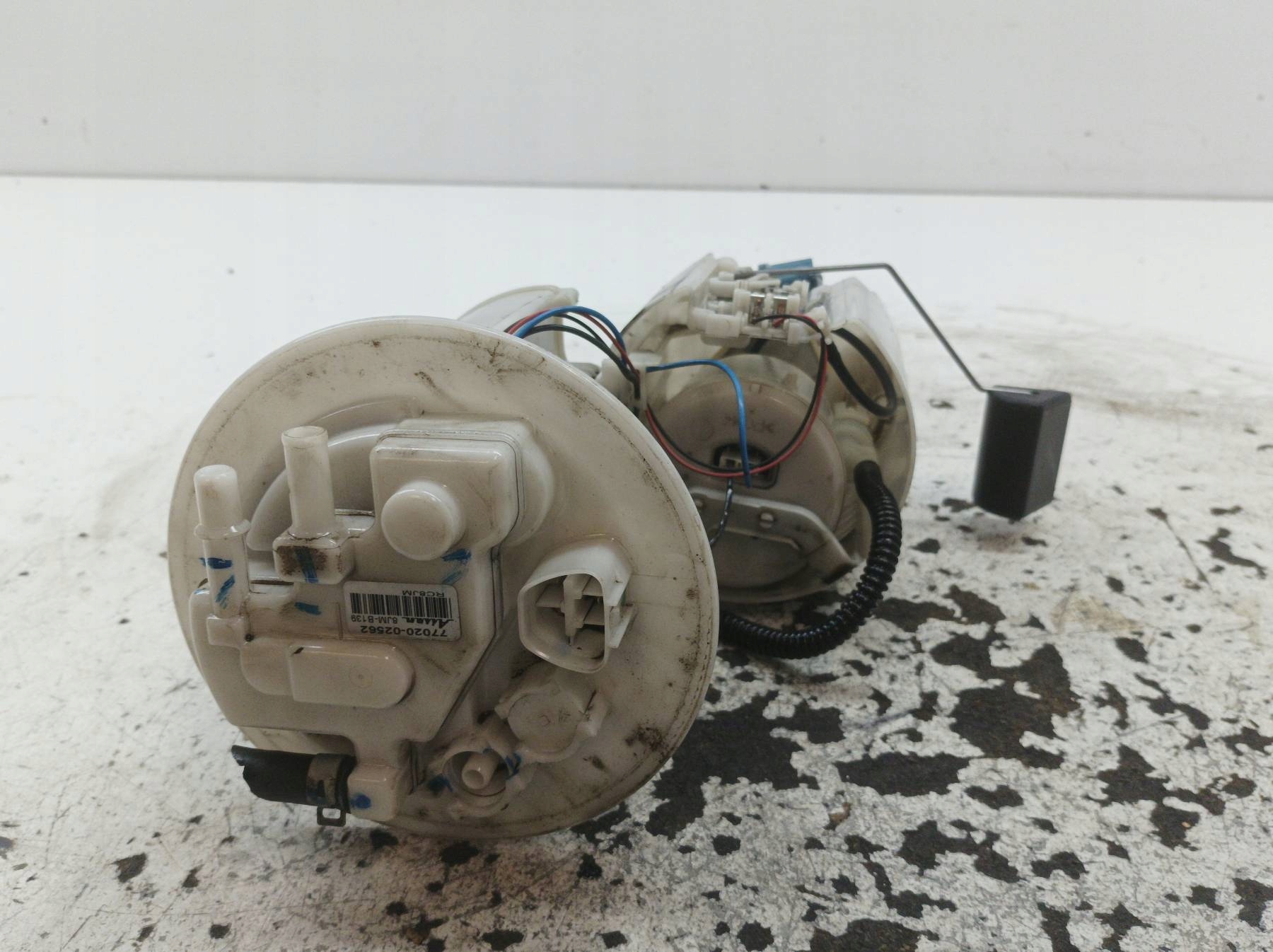 feed pump PLYWAK 1.6 B E16 E17 E18 77020-02562 Toyota Corolla XI