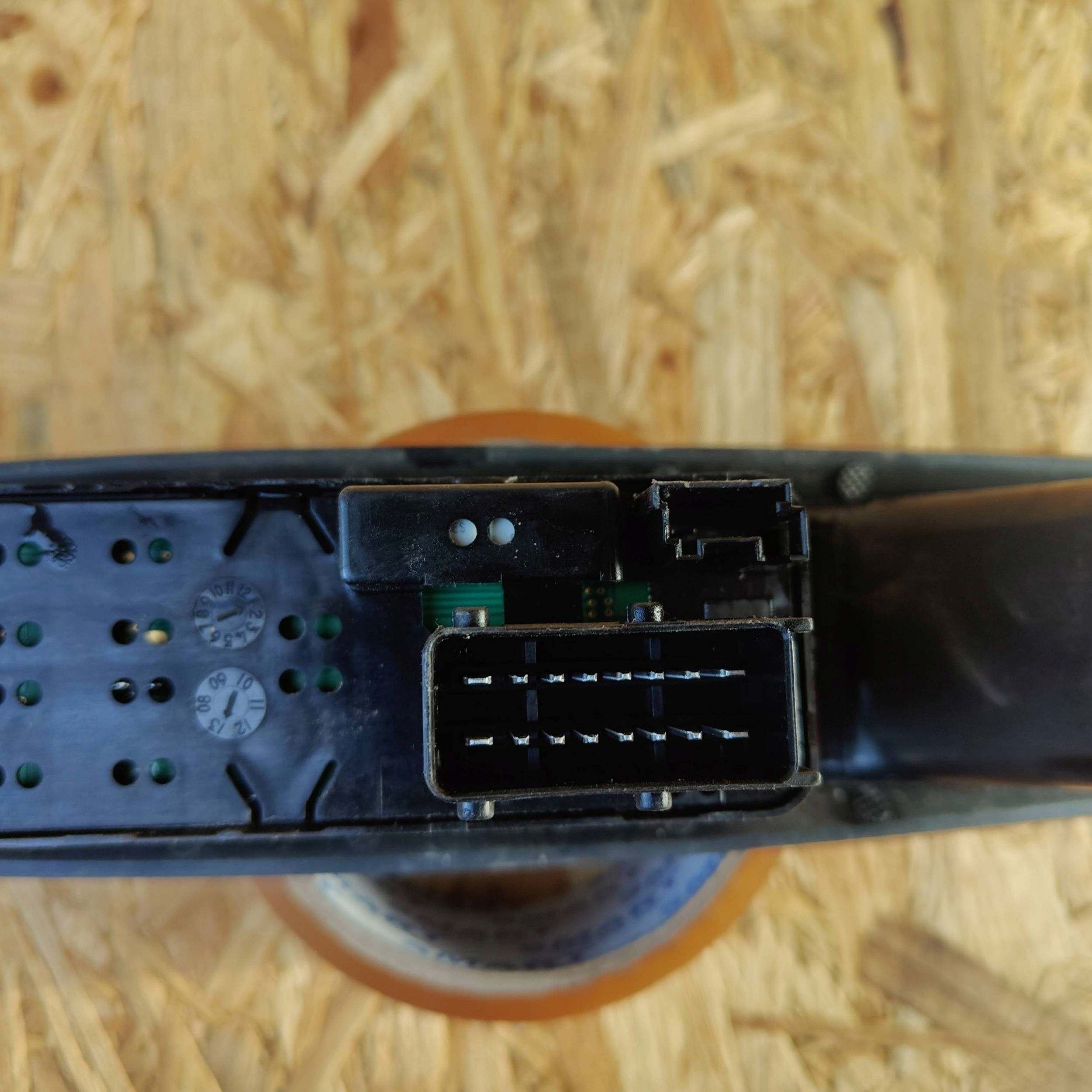 window control switch Citroen DS3 98012509XT