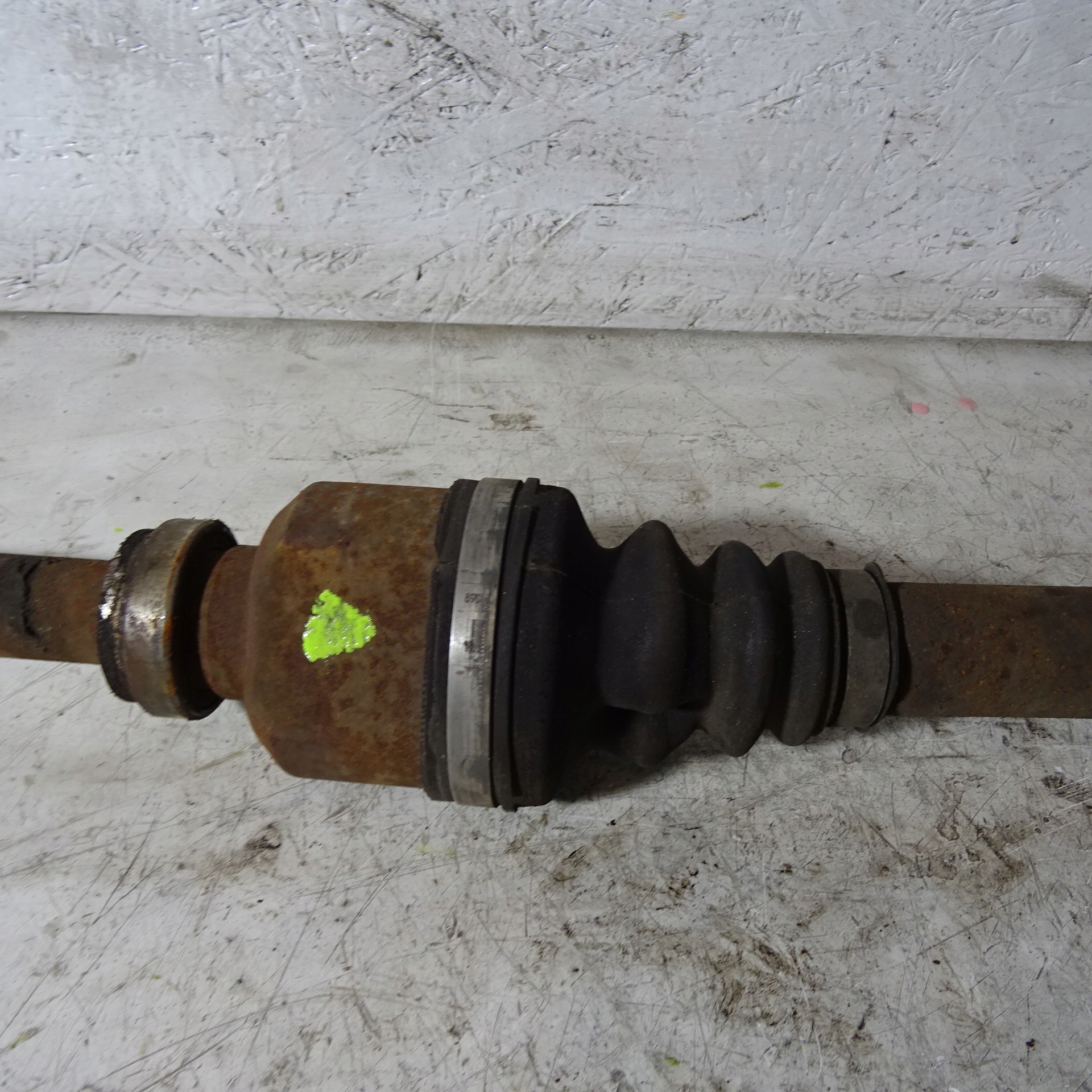 CITROEN C4 II 1.6HDI semi-axis right front 9661107280