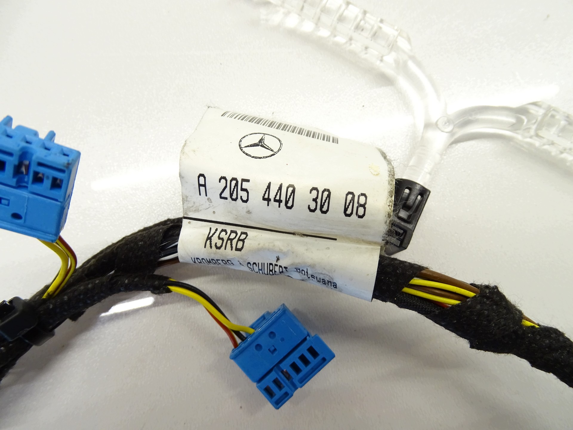 Câblage Câblage Console Moyen MERCEDES W205 A2054403008