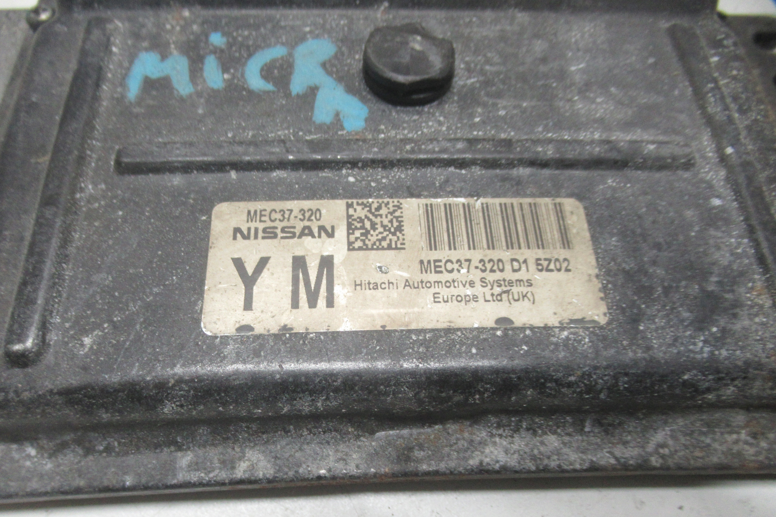 NISSAN MICRA K12 computer control unit of the engine MEC37-320D1