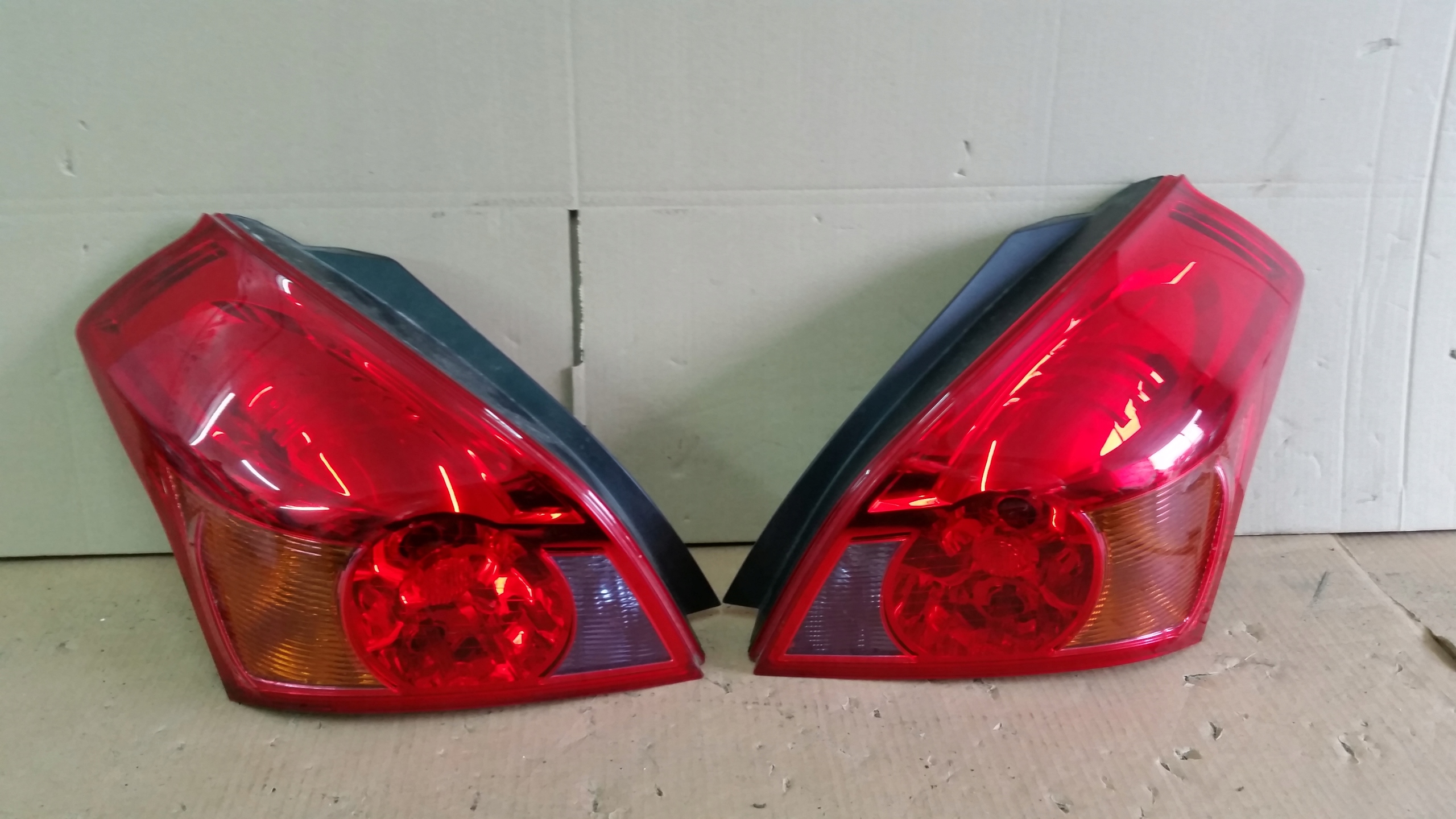 KIA PROCEED I 07R- LAMPA PRAWA LUB LEWA TYŁ TYLNA