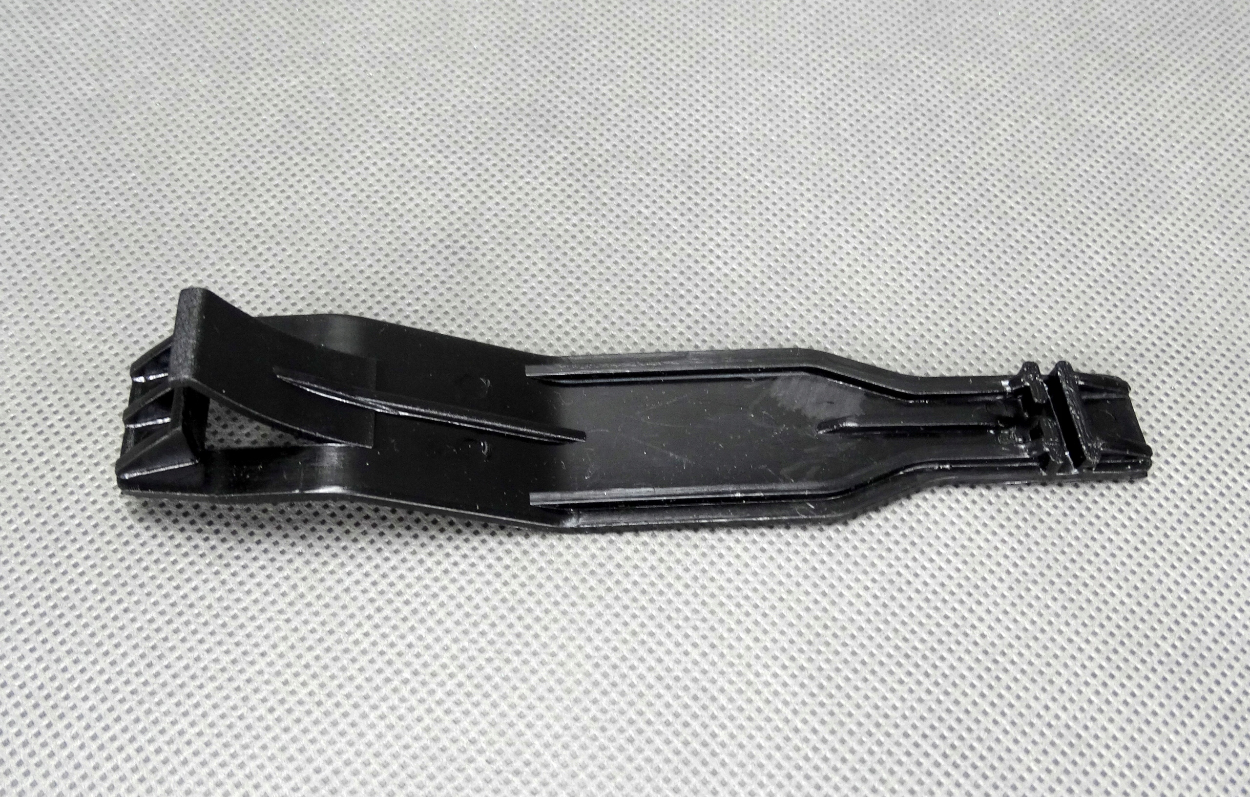 ZACZEP DOLNY MOCOWANIE REFLEKTORA FOCUS MK2 04-11 Typ samochodu Samochody osobowe