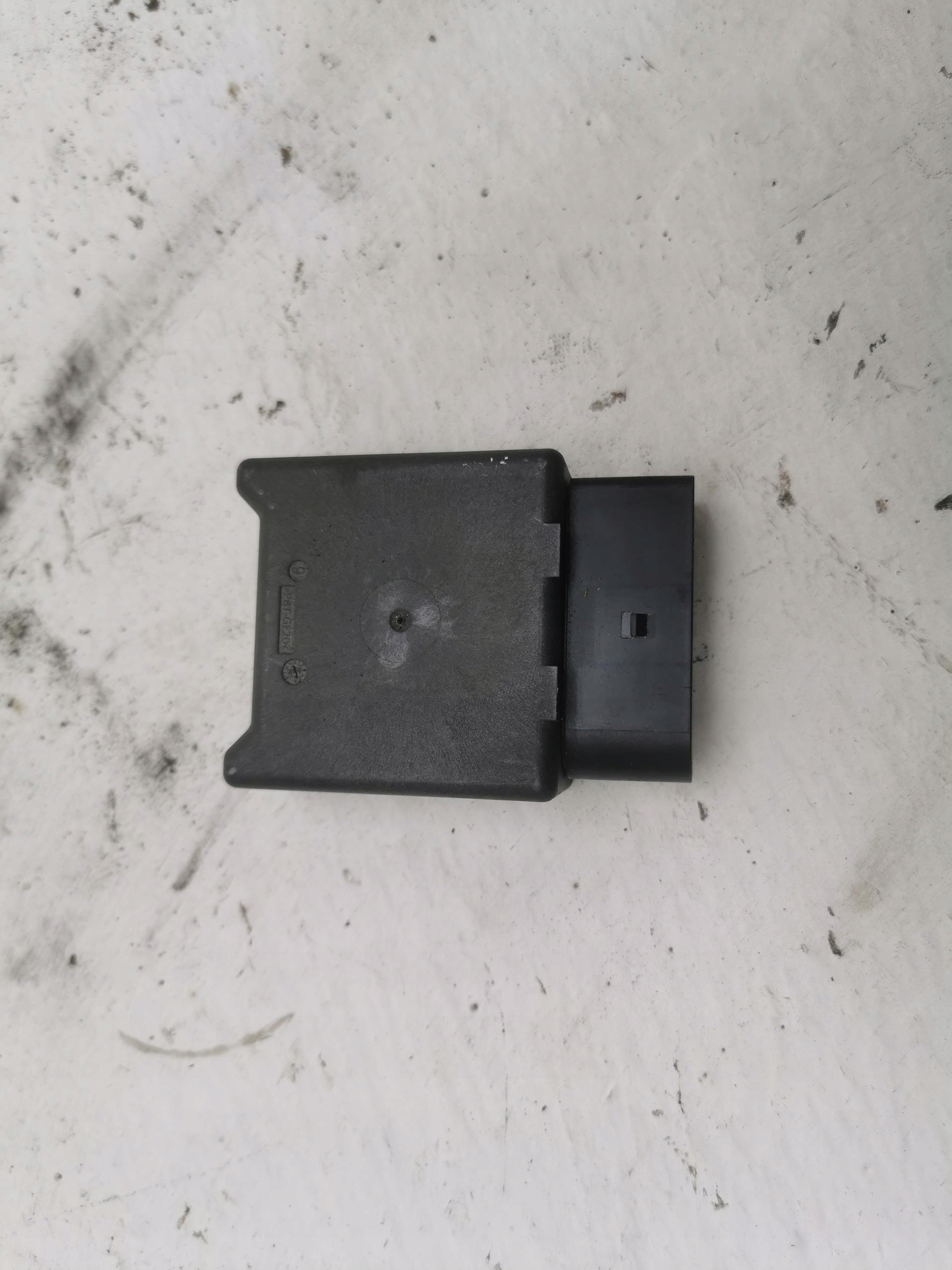 Bedienteil POMPY des Kraftstoffsbehälters VW GOLF VIII 5Q0906093A