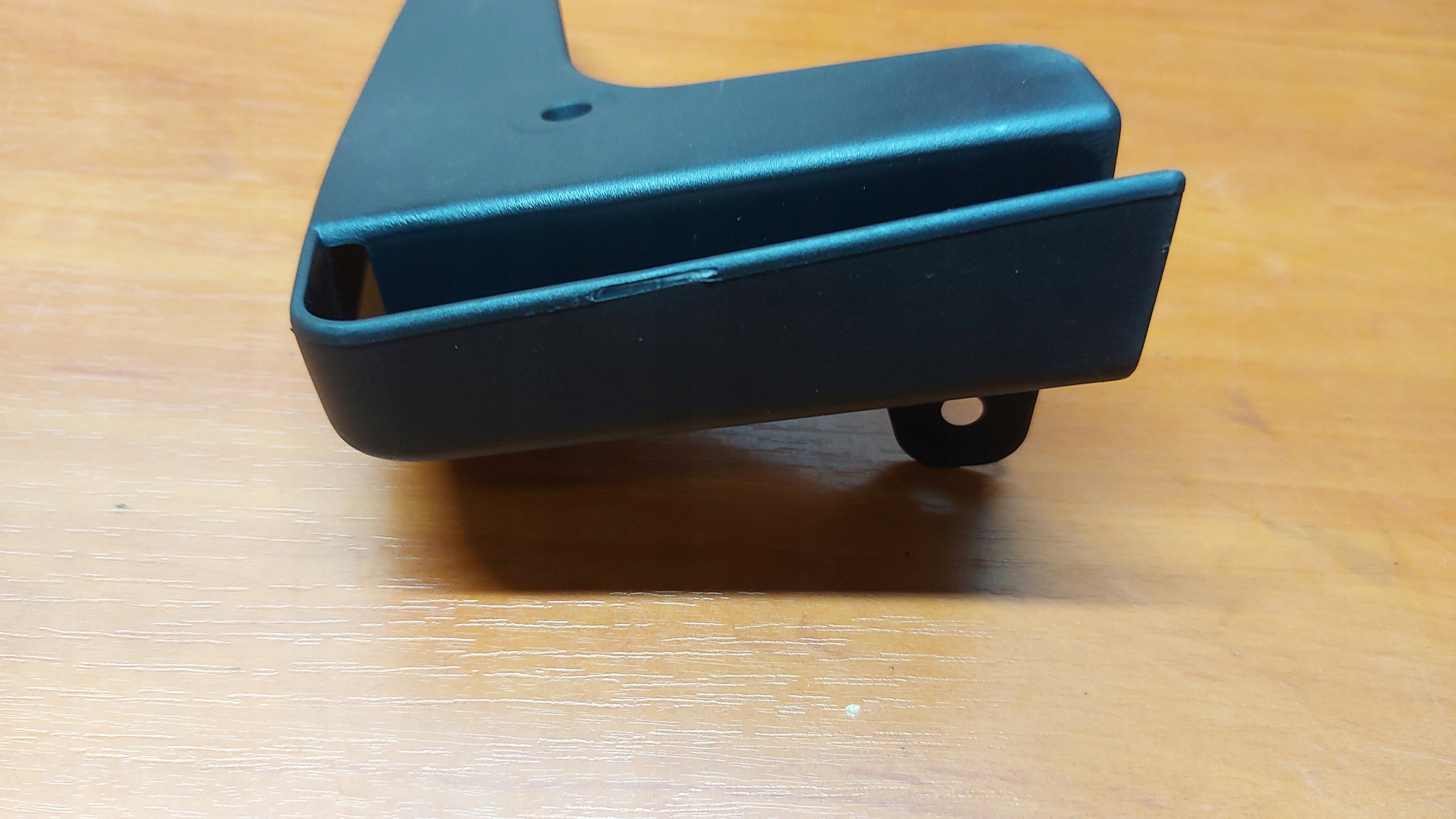 mudguard flap right front TOYOTA YARIS IV 20