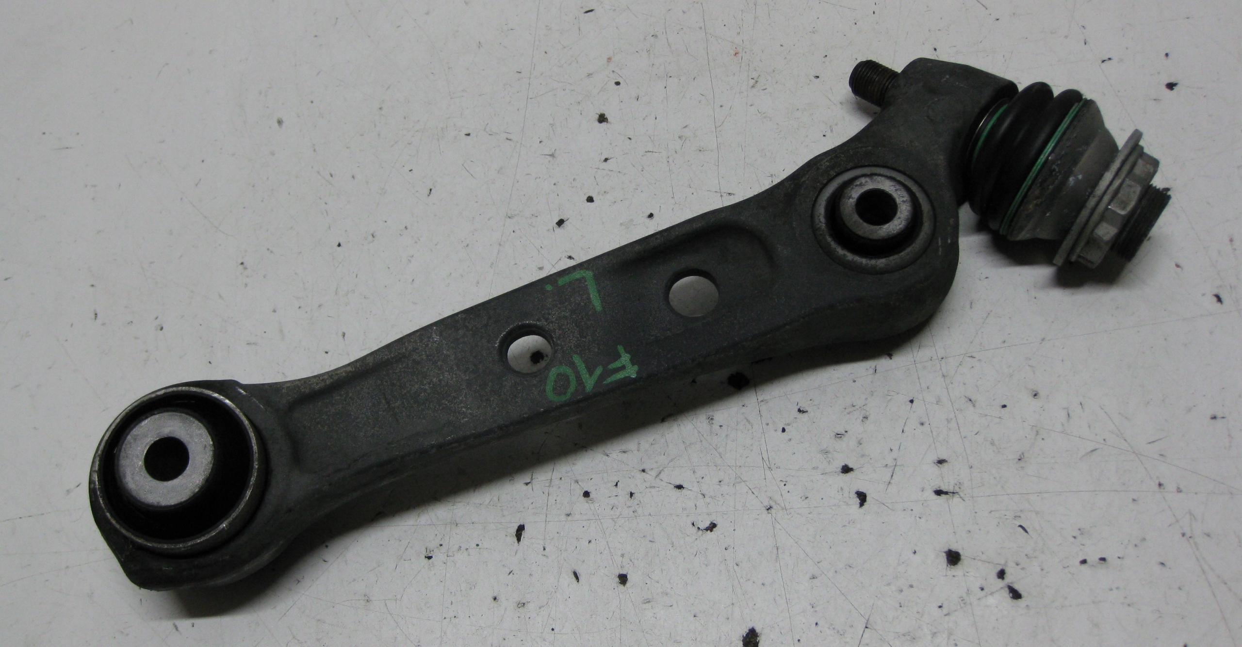 BMW F10 LIFT 2.0 D XD 14R arm left front
