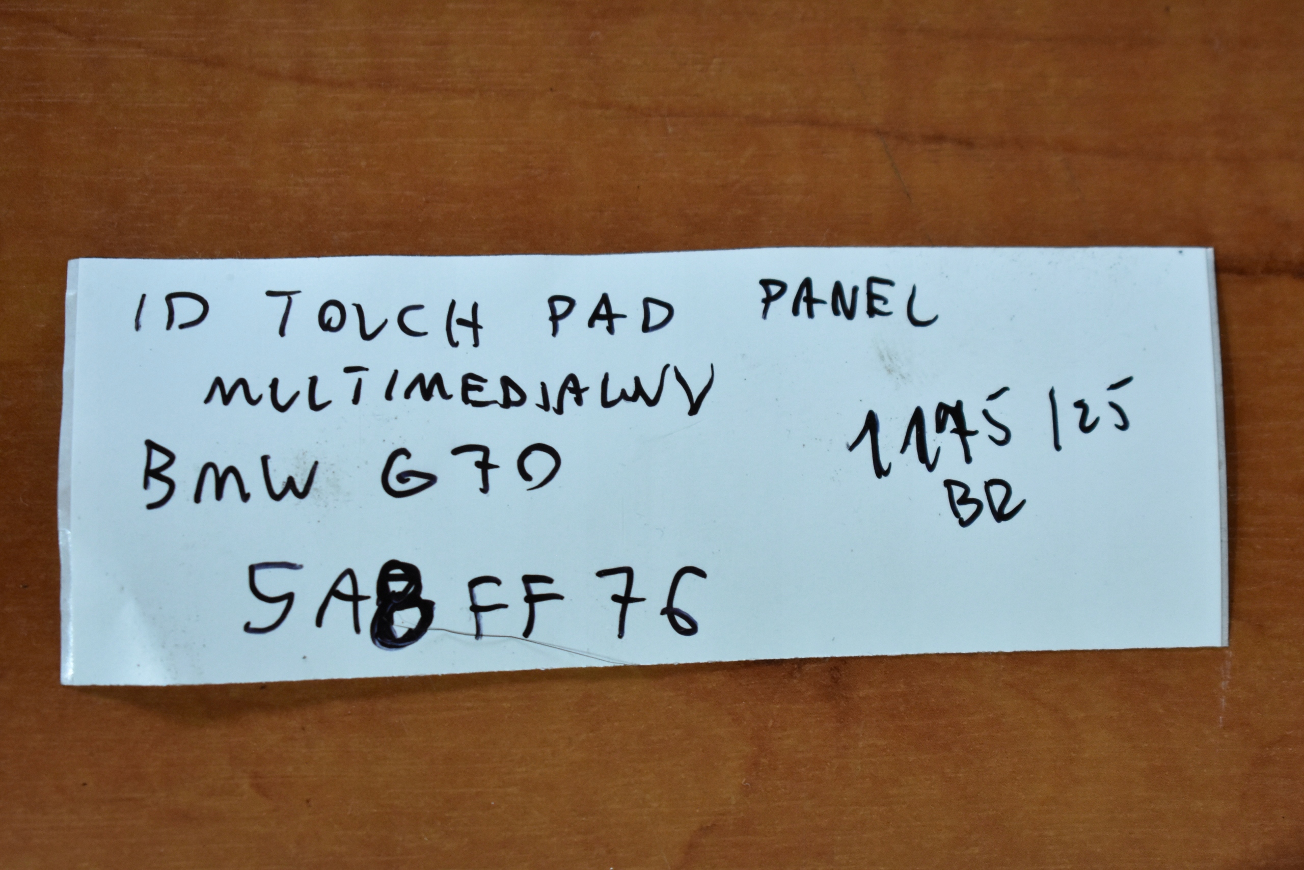IDEALNY TOUCH PAD PANEL MULTIMEDIALNY BMW G70 1