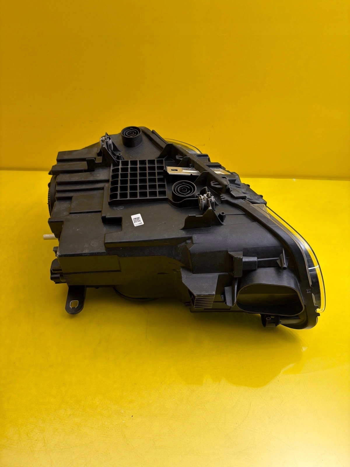 light right front BMW X1 F48 normal 7346534-17