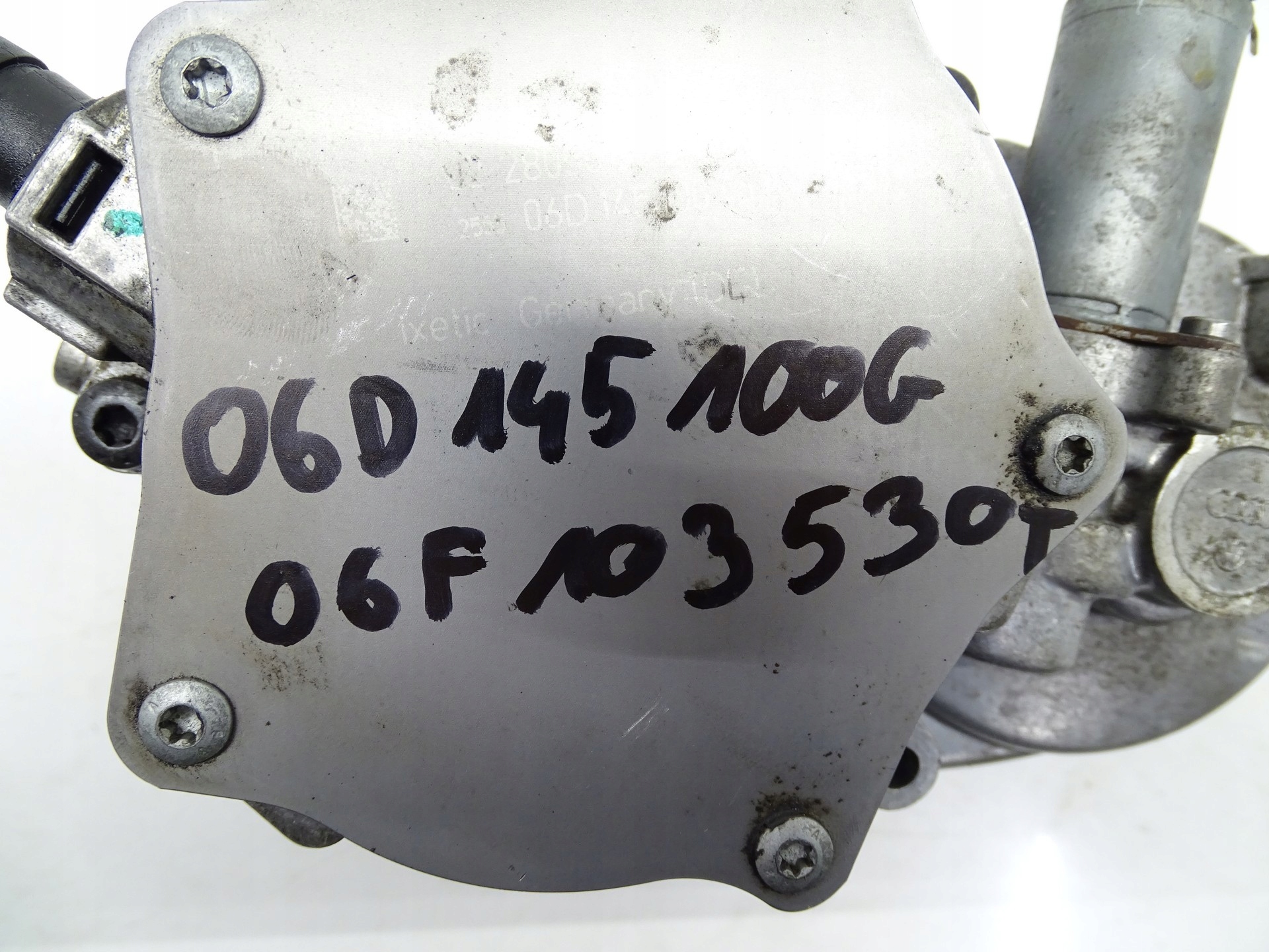 Gehäuse POMPY VACUM VW PASSAT B6 AUDI 06F1035307 06D145100G