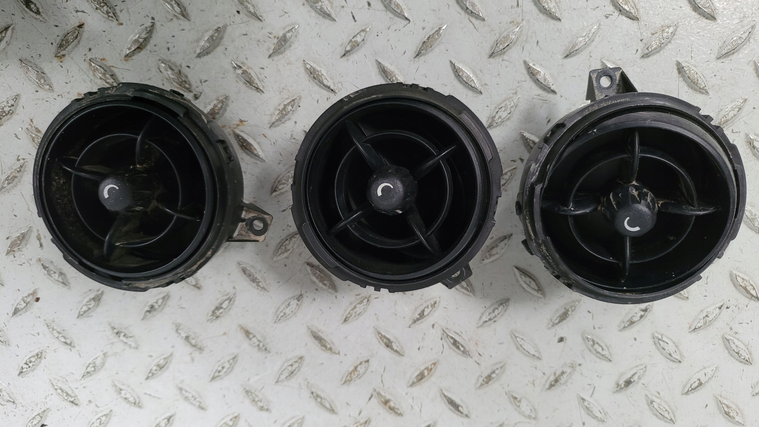 MINI R56 R55 воздухозаборник жалюзи Воздух 14482110