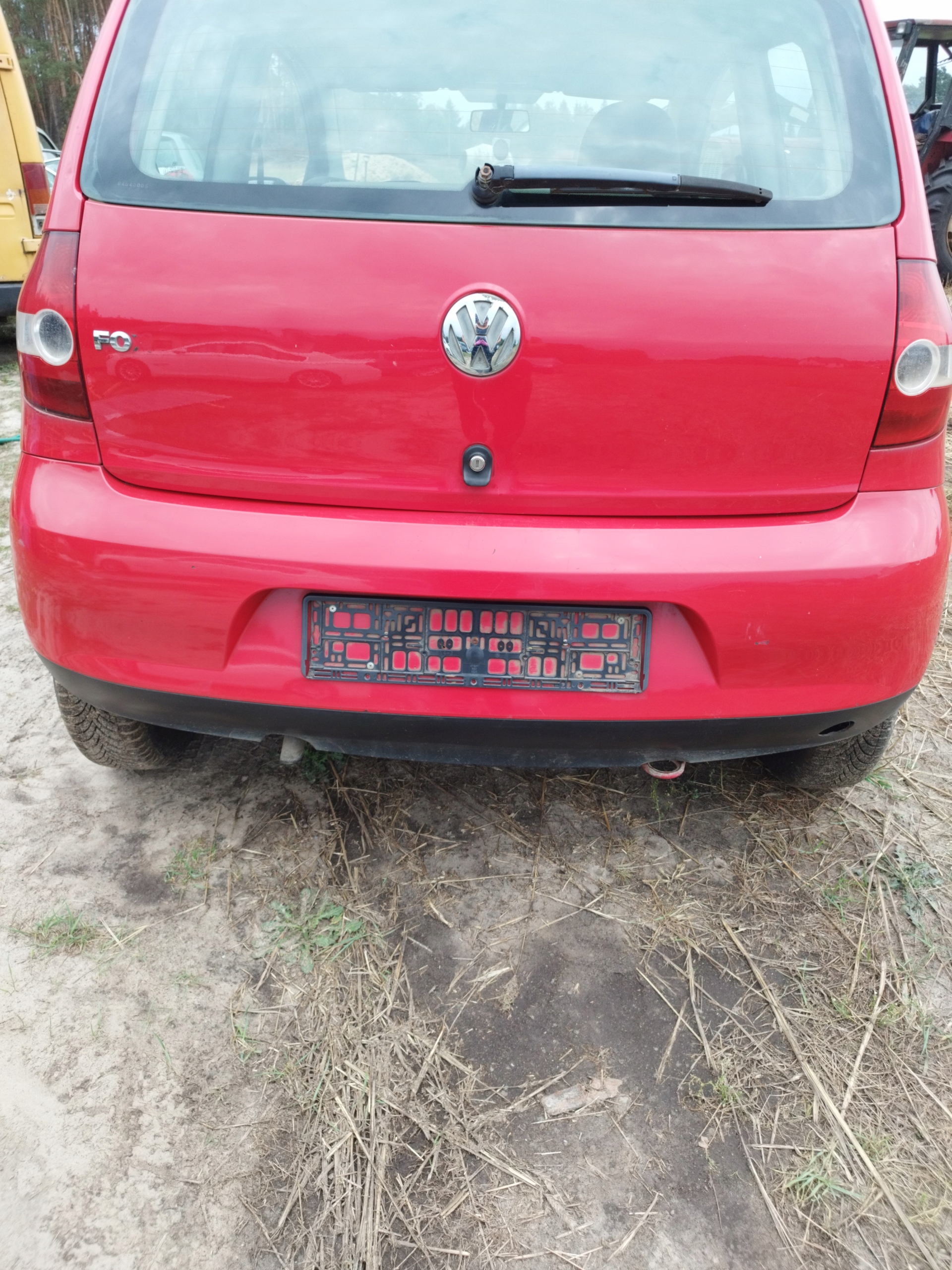 КРИШКА БАГАЖНИКА VW ФОКС Ly3d