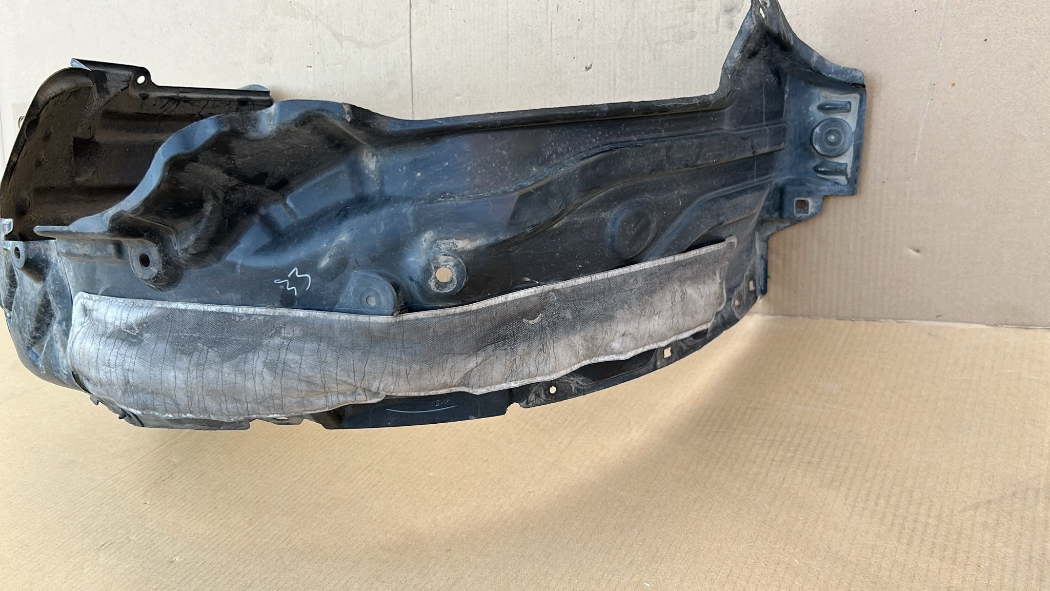 mudguard left left front front TOYOTA COROLLA E21 19- KOMBI HB