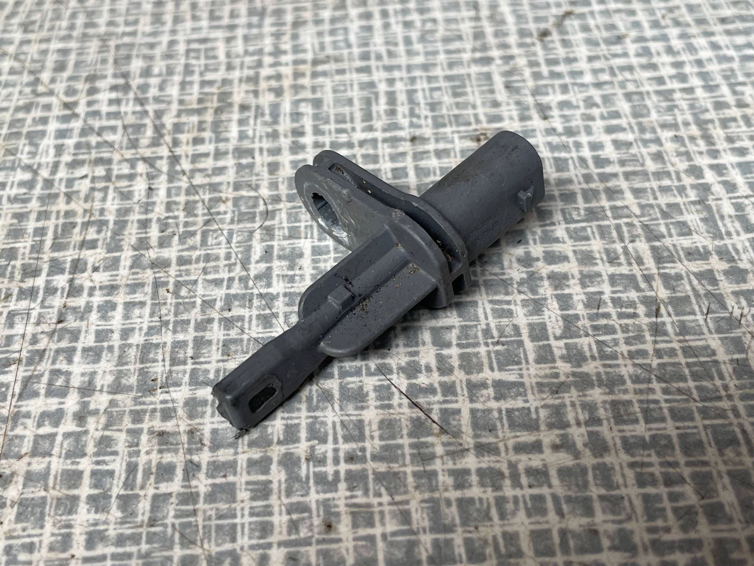 Sensor ABS Peugeot 3008 II 9838571680 Original!! !J