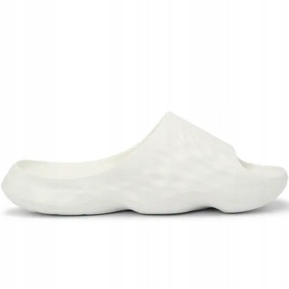 Nazouváky pantofle New Balance SUFHUPC3 Vel. 40