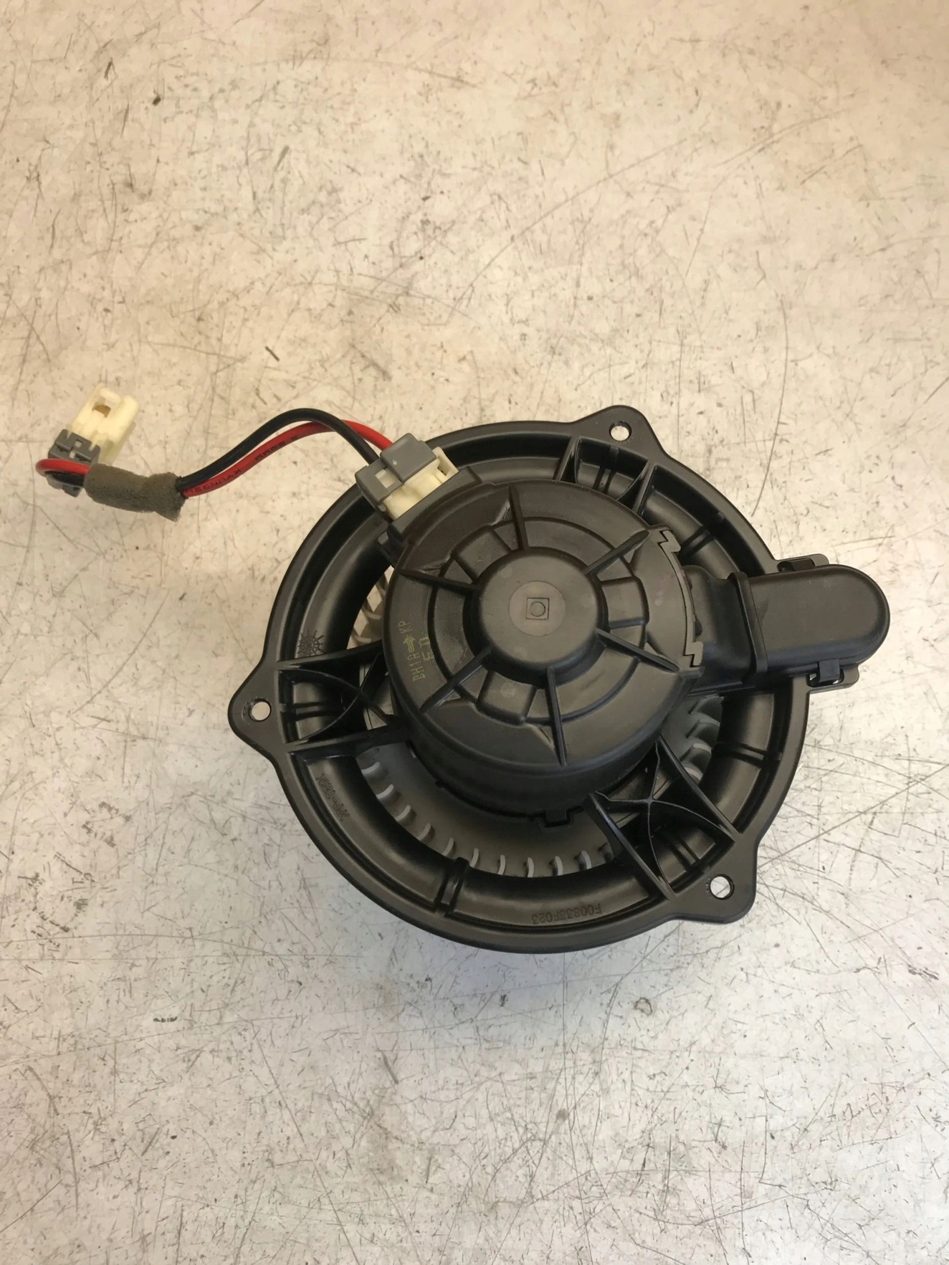 Lüfter DMUCHAWA HYUNDAI I30 F00S33F023
