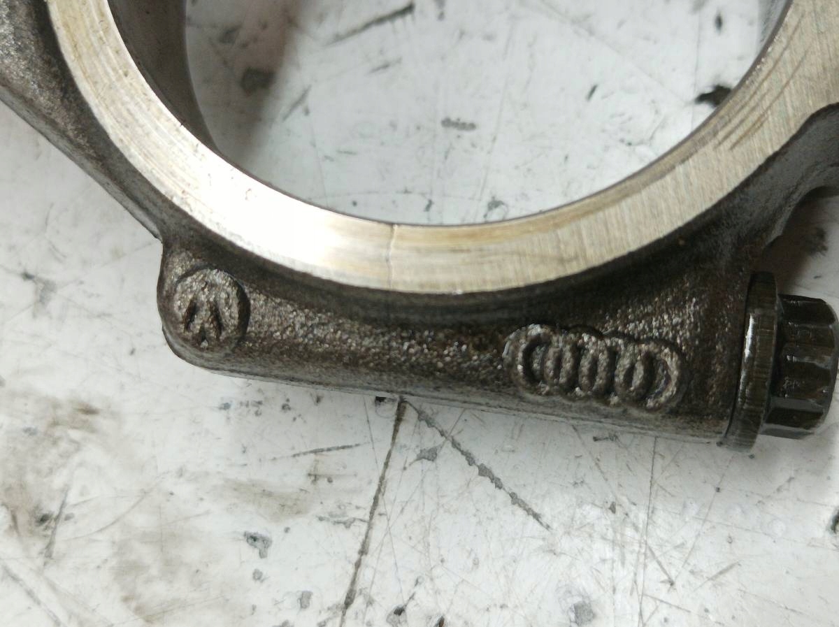 piston 80.960 2.0 TDI VW Volkswagen Golf V (2004-2009)