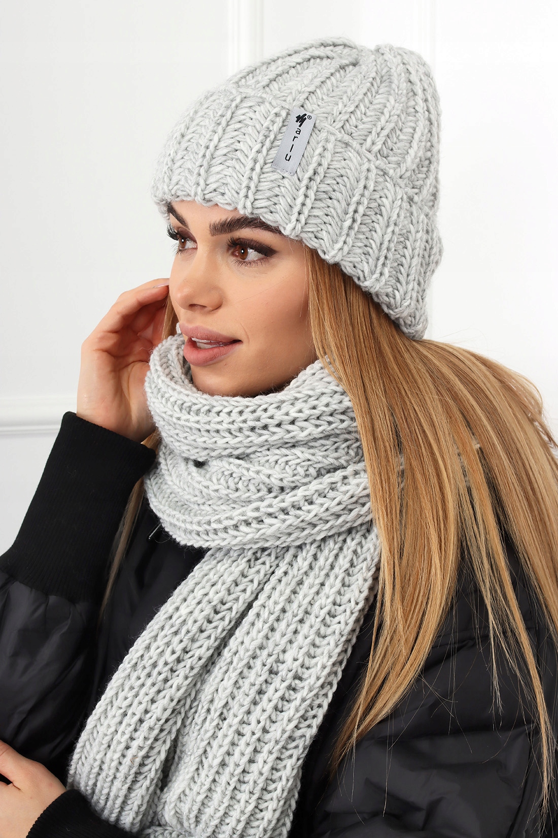 CZAPKA DAMSKA ZIMOWA CIEPŁA WYGODNA GRUBA KOBIECA MODNA SPORTOWA SZARY 2252 Marka bez marki