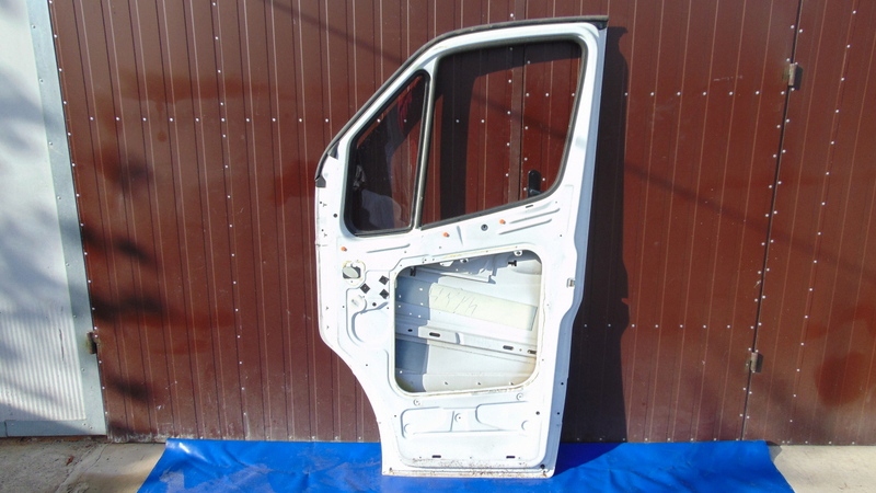 door right front MERCEDES SPRINTER A910 A907 18-25R