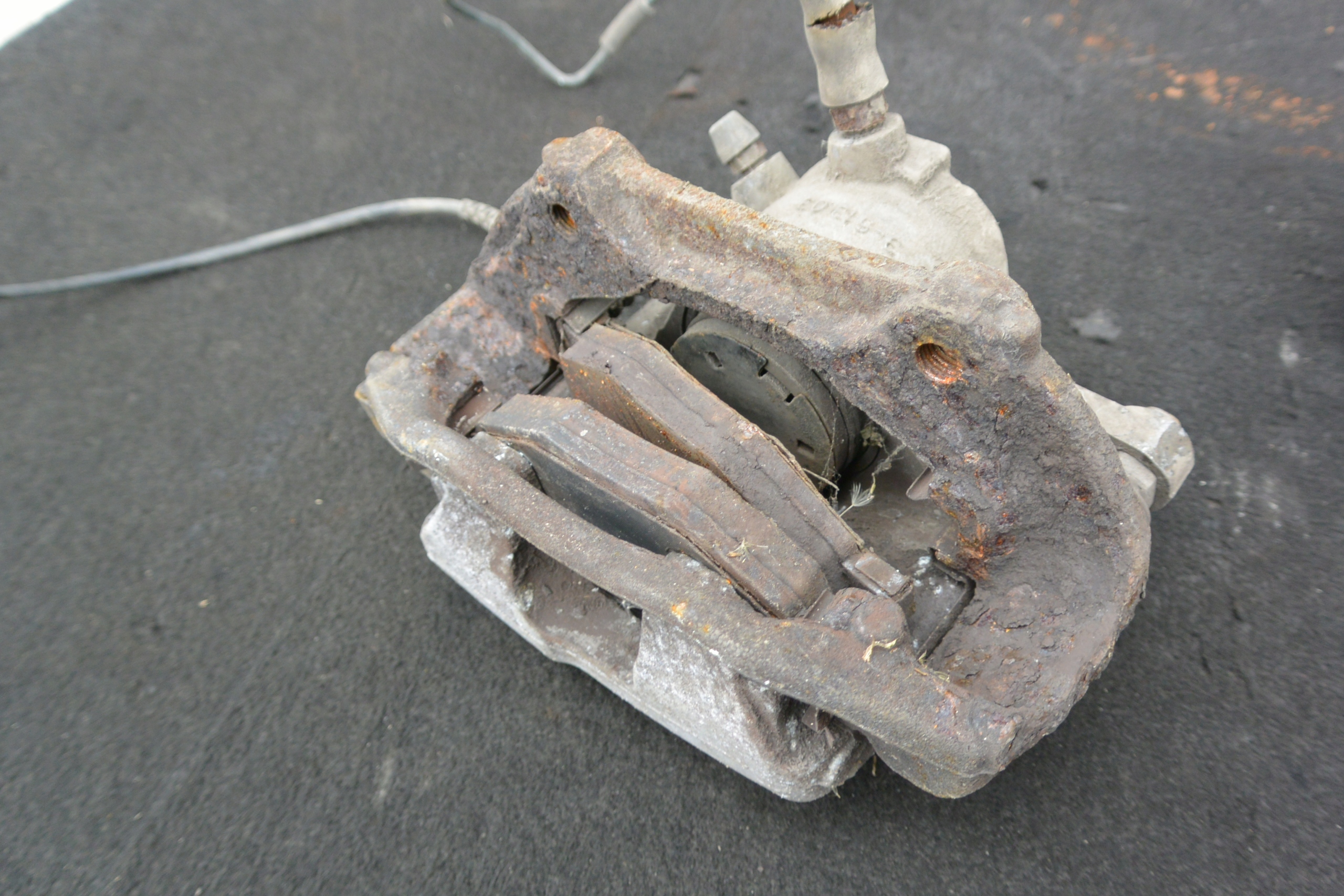 caliper calipers front right left KPL BOSCH 295x28 MERCEDES E CLS W211 W219