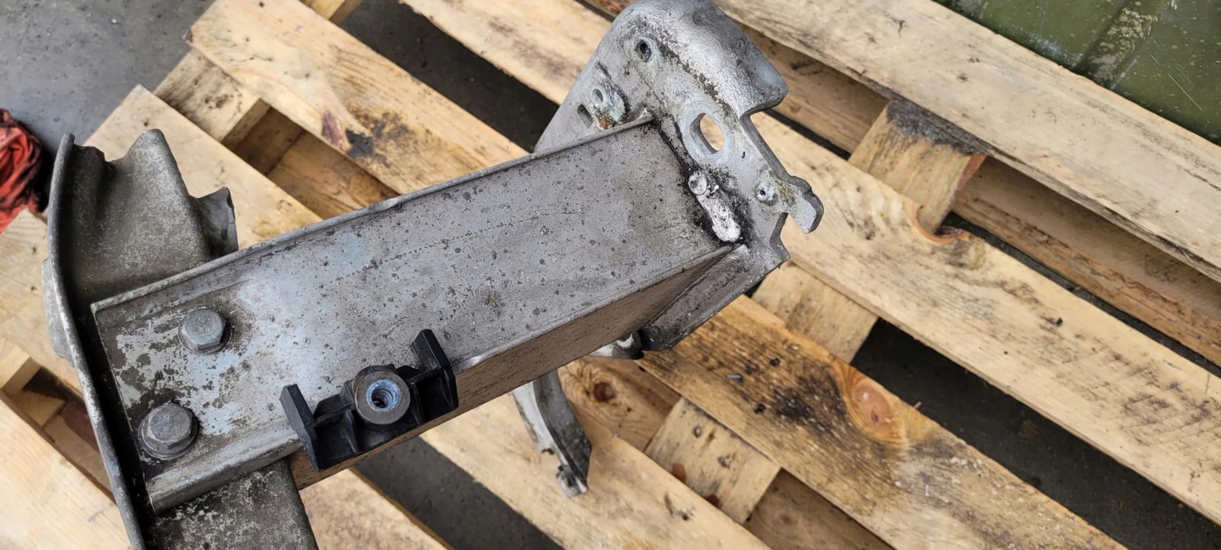 A6 C7 4G LIFT bumper support STREFY left right A7 4G