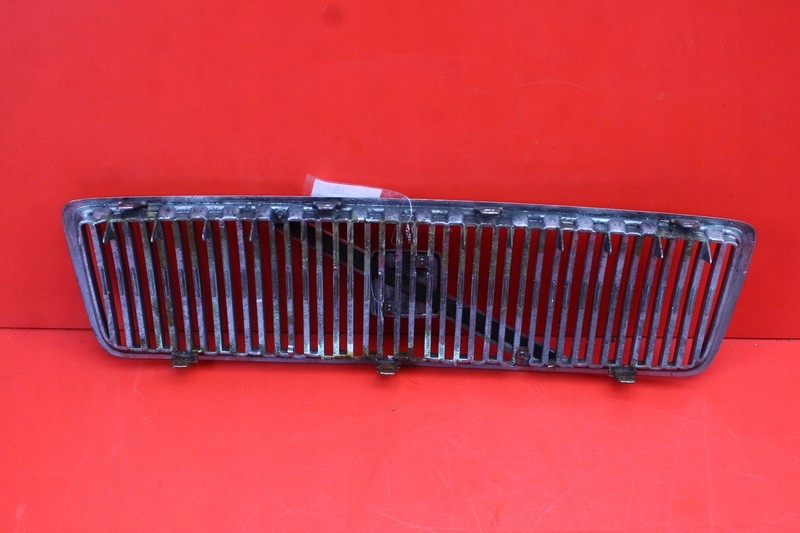 решетка радиатора хром 9178087 volvo S80 1 и 98-06
