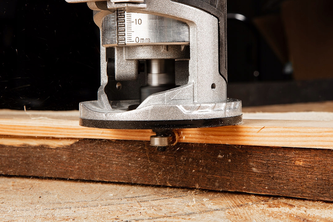 Frezarka bezszczotkowa akumulatorowa Energy+ regulacja głębokości GRAPHITE Marka Graphite