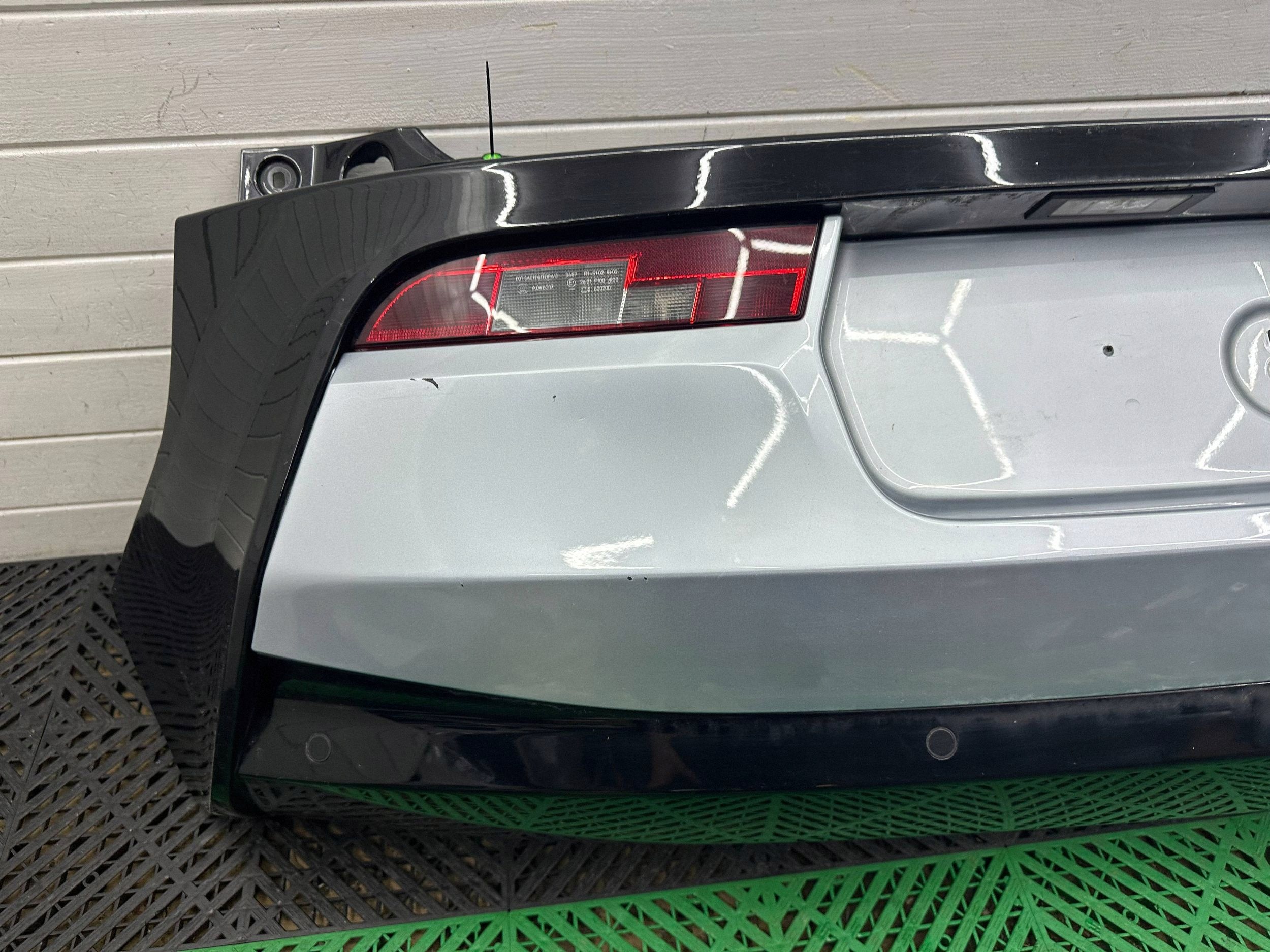 bumper rear rear part BMW i3 complete