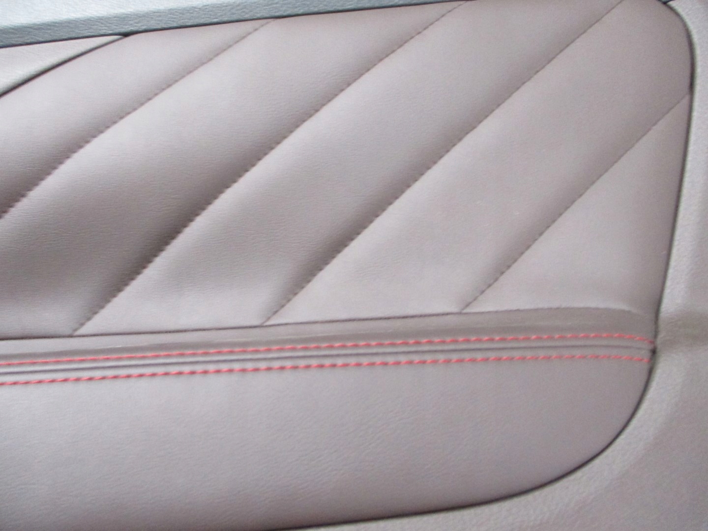 upholstery leather seats MITSUBISHI OUTLANDER 17R