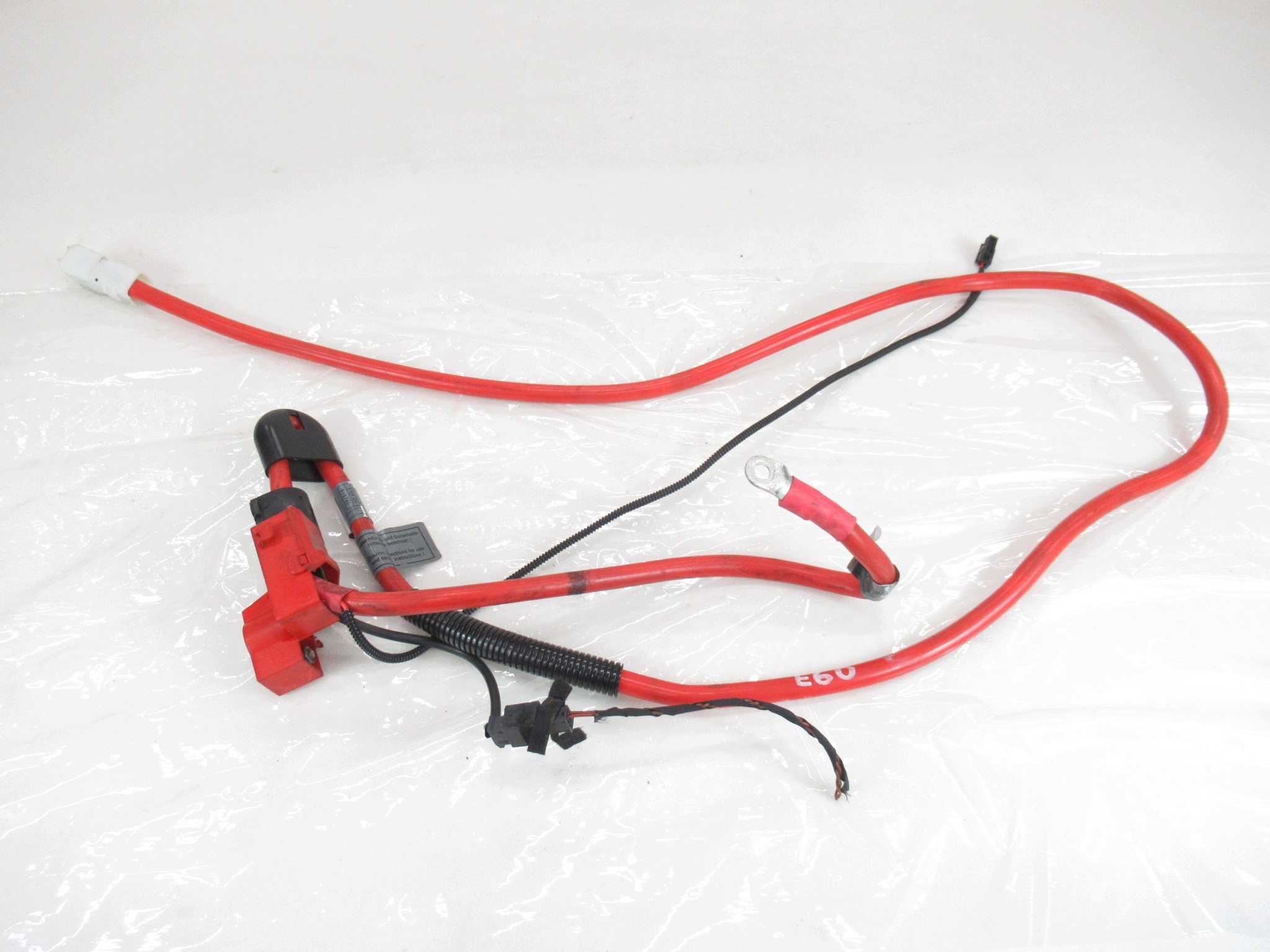 Klemme plus akumulatora pirotechniczna BMW E60 Sedan 6929324