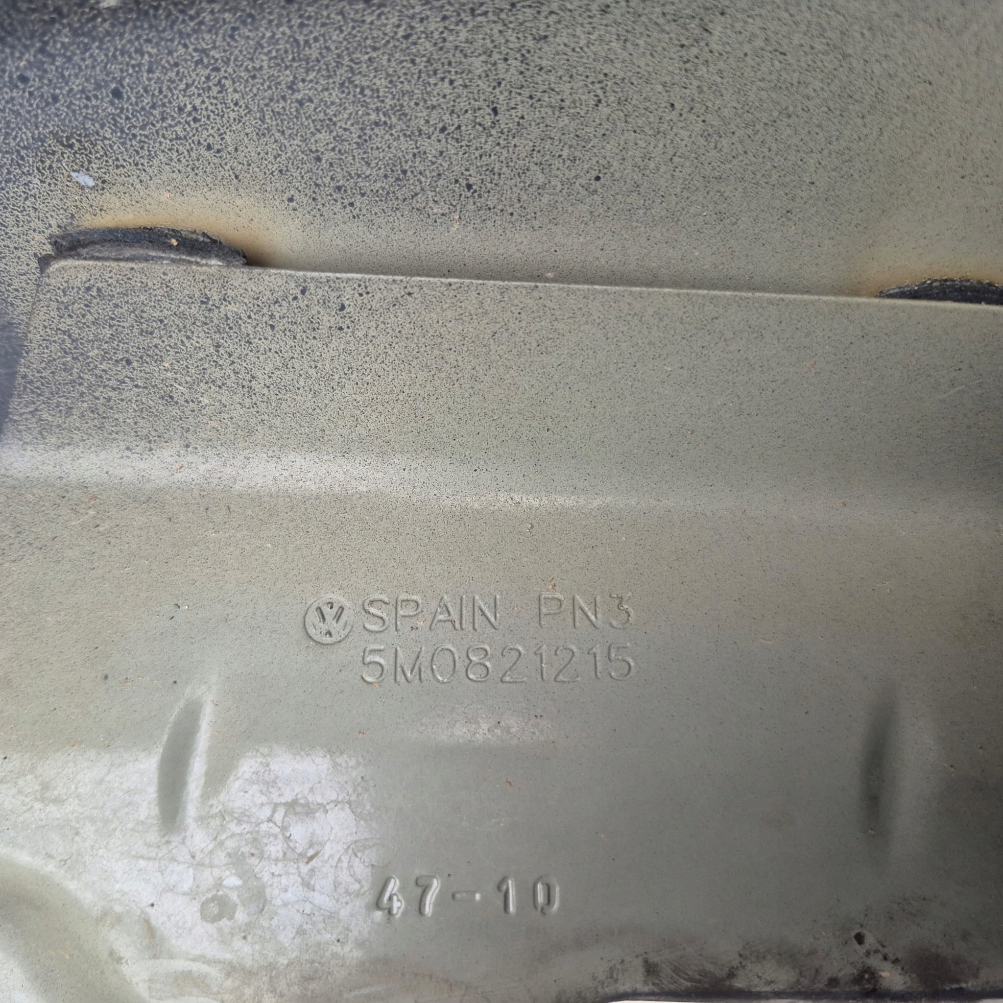 VW GOLF 5+ 6+ V VI plus 05- fender left front front
